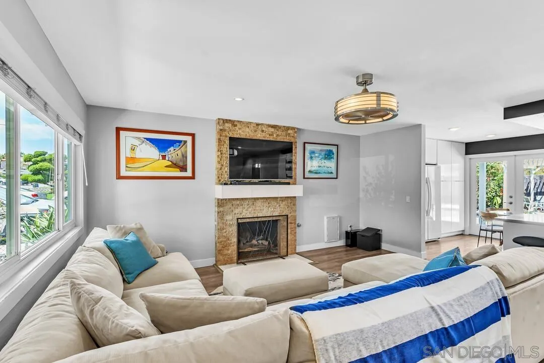 https://cdn.realtyfeed.com/cdn/127/260019876/d93f759d0305c92f12d1f9c58db49667.webp