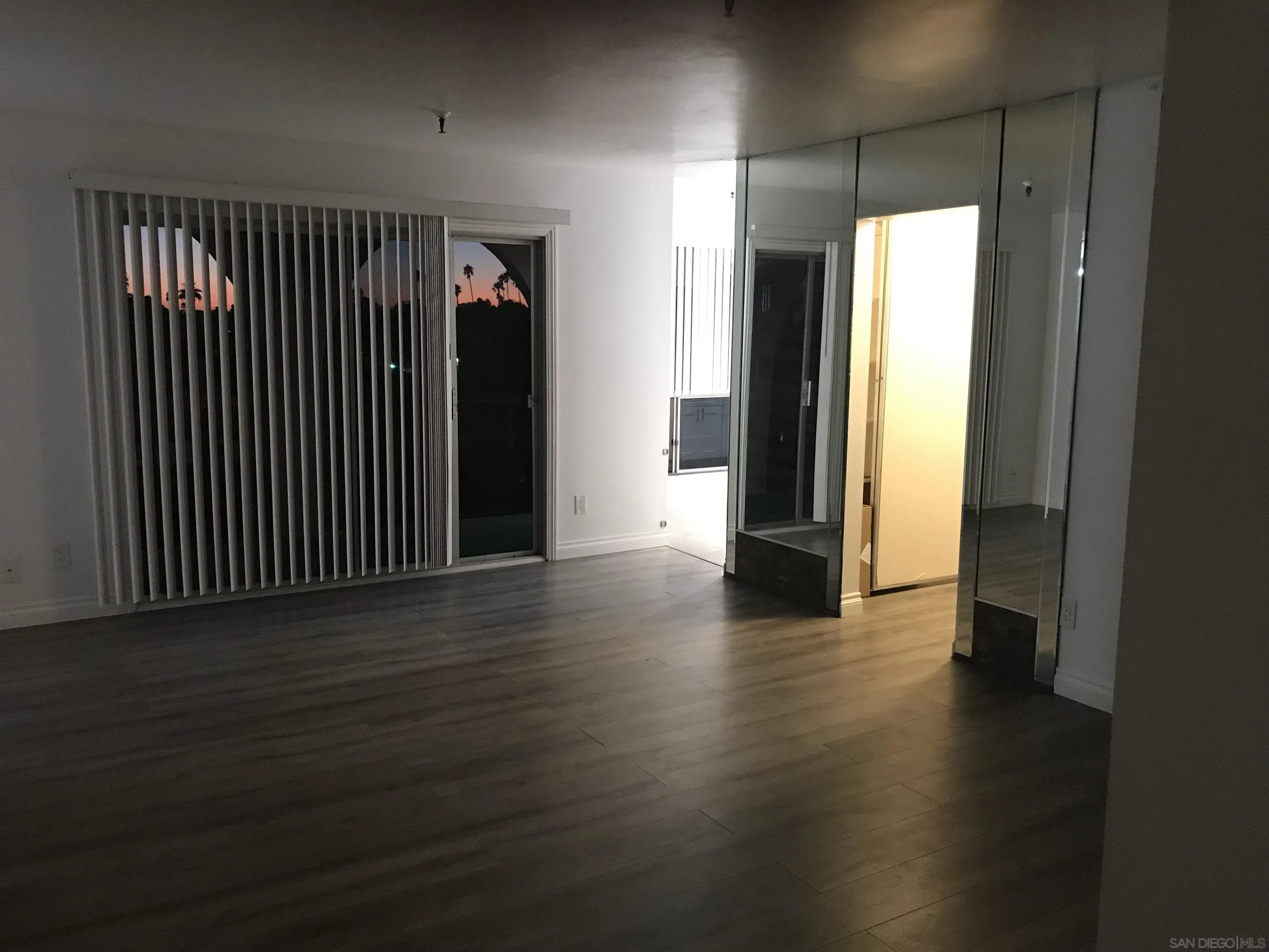 Photo #2: 260019879 Listing: Photo #2