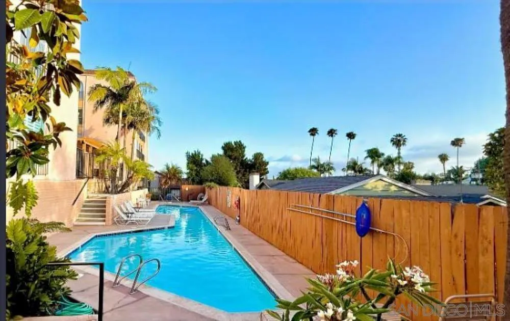 Photo #17: 260019879 Listing: Photo #17
