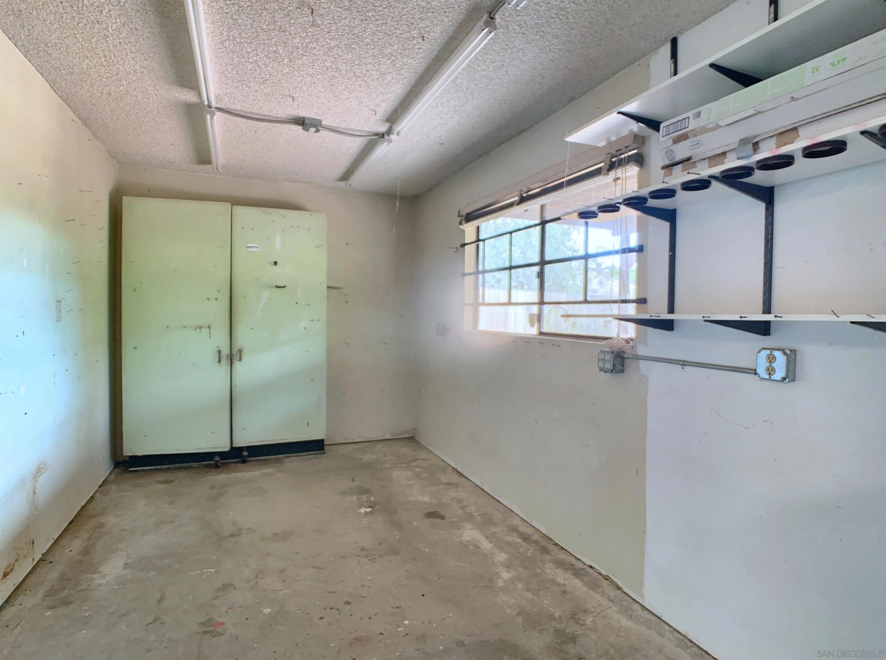 https://cdn.realtyfeed.com/cdn/127/260019881/3c39252ba28c1161e8c43be8b8ef9cff.webp