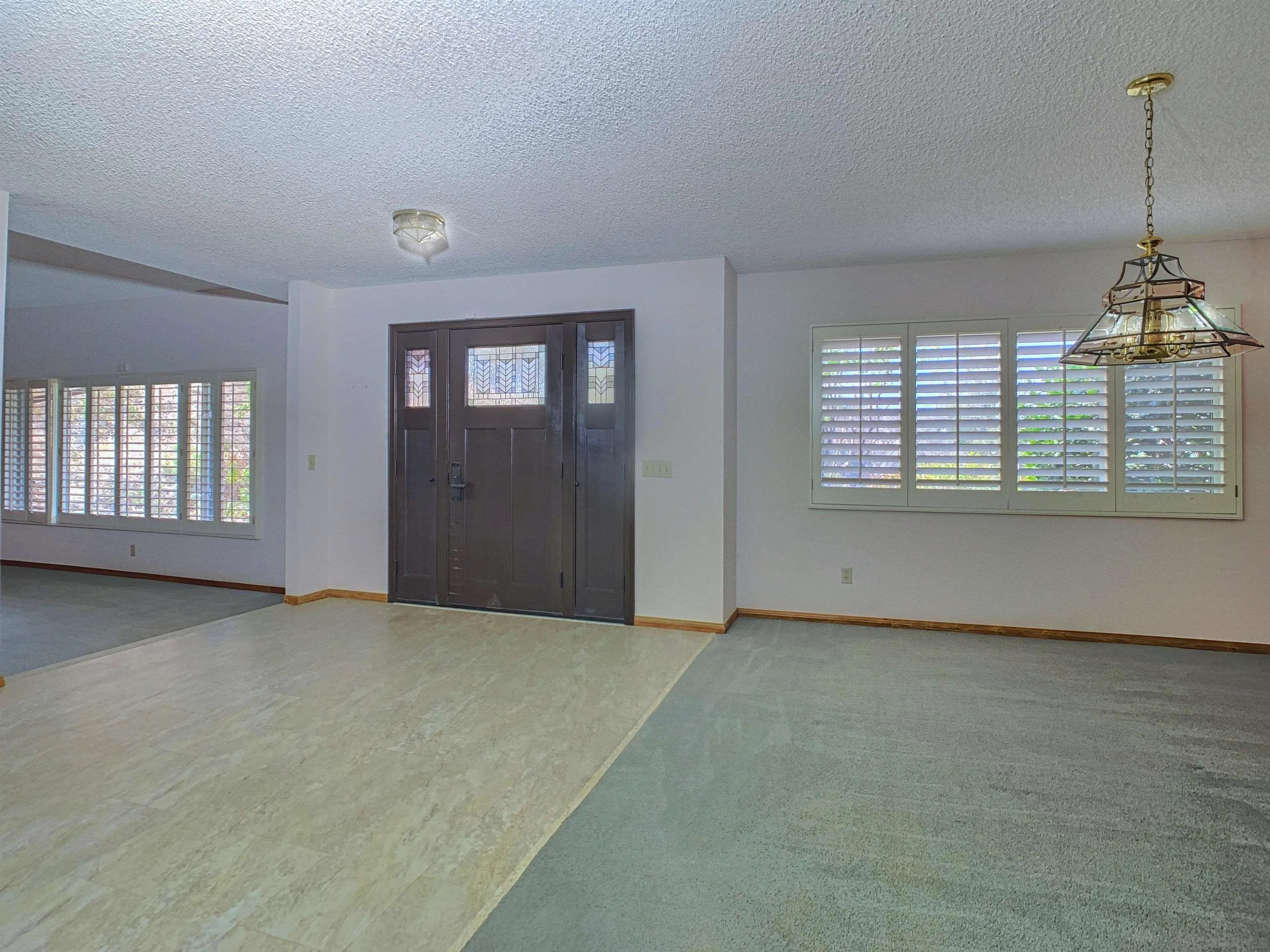 https://cdn.realtyfeed.com/cdn/127/260019881/83db06245b83150138d1a1d8c08d2222.webp