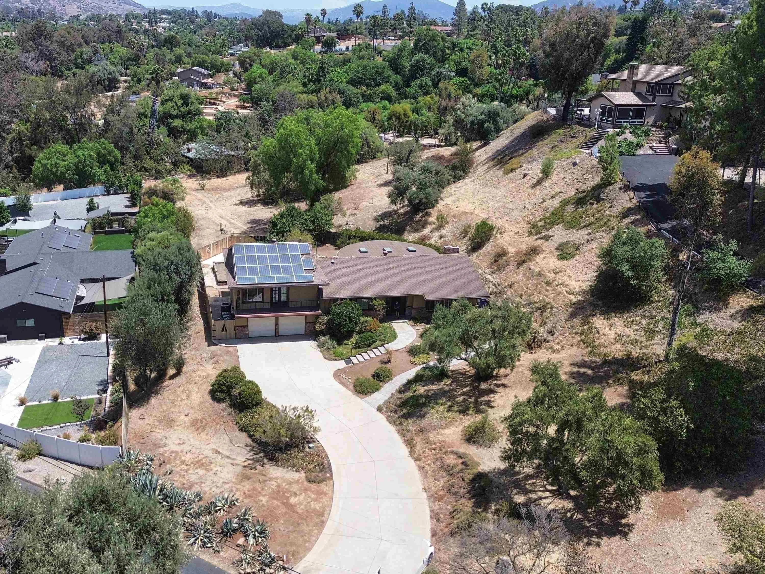 https://cdn.realtyfeed.com/cdn/127/260019881/a9b08b861b800581bbef5743c5e53fe9.webp