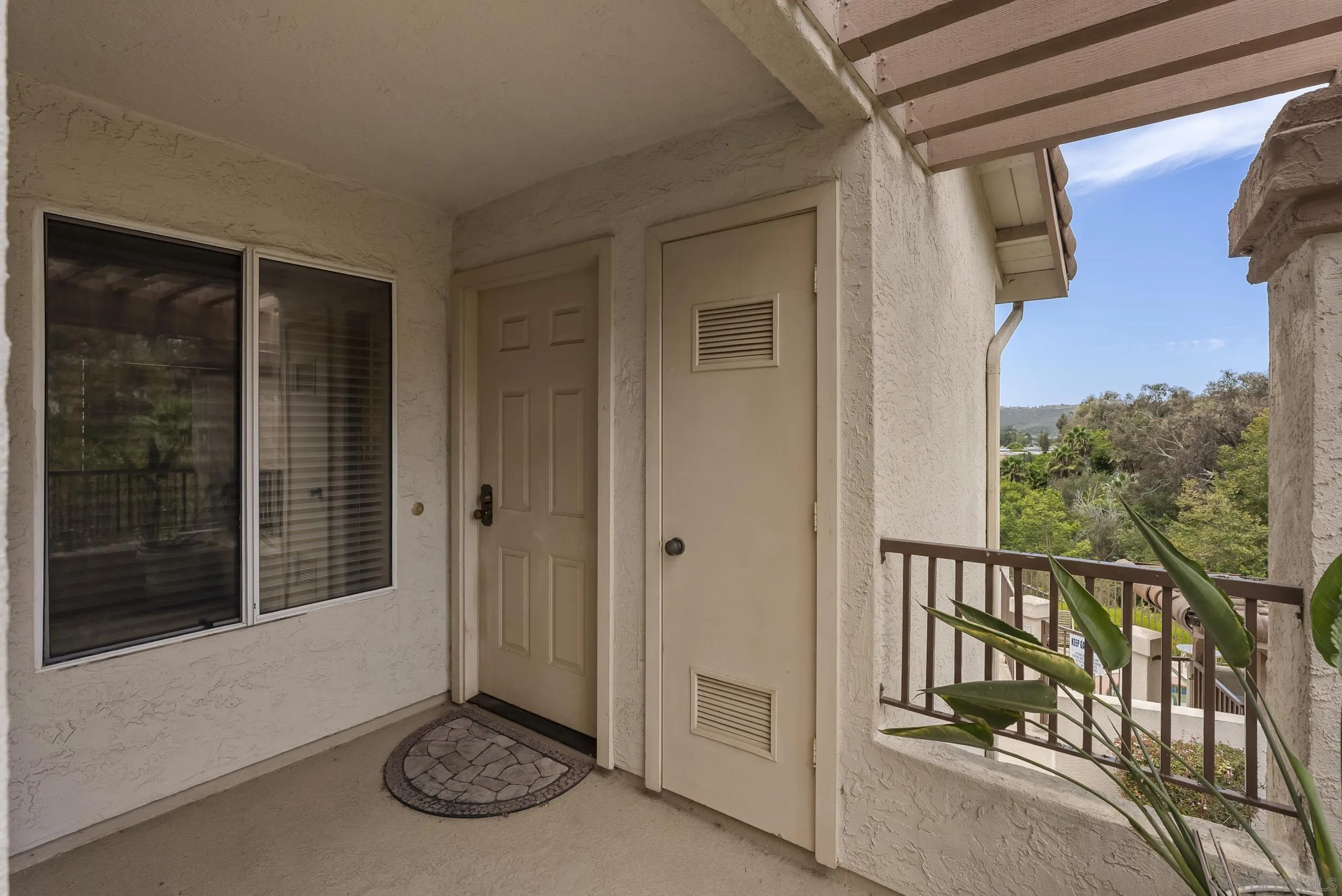 Photo #5: 260019882 Listing: Photo #5