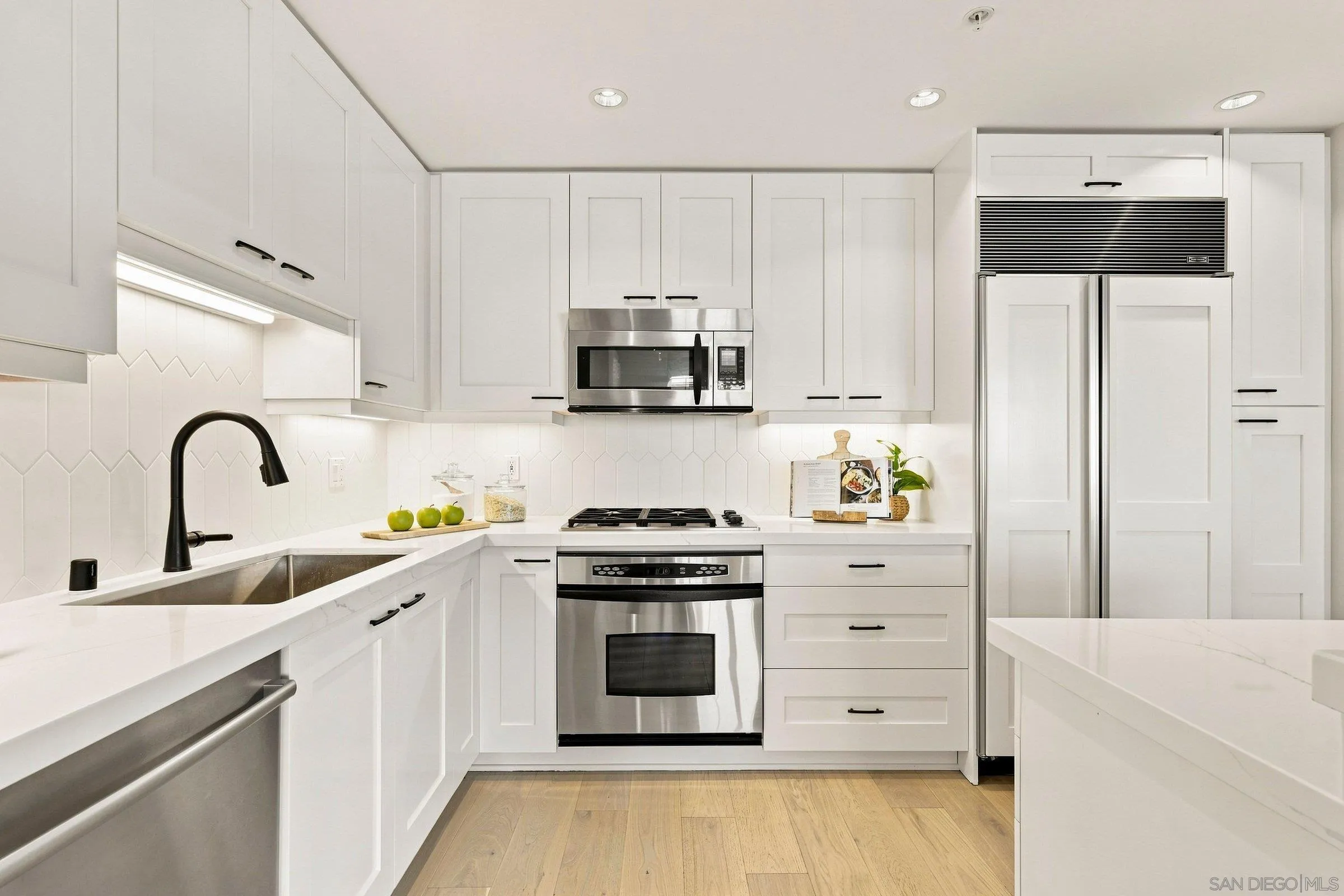 https://cdn.realtyfeed.com/cdn/127/260019883/3720a67cd1cf3138ad2bbbec1a31ac2b.webp