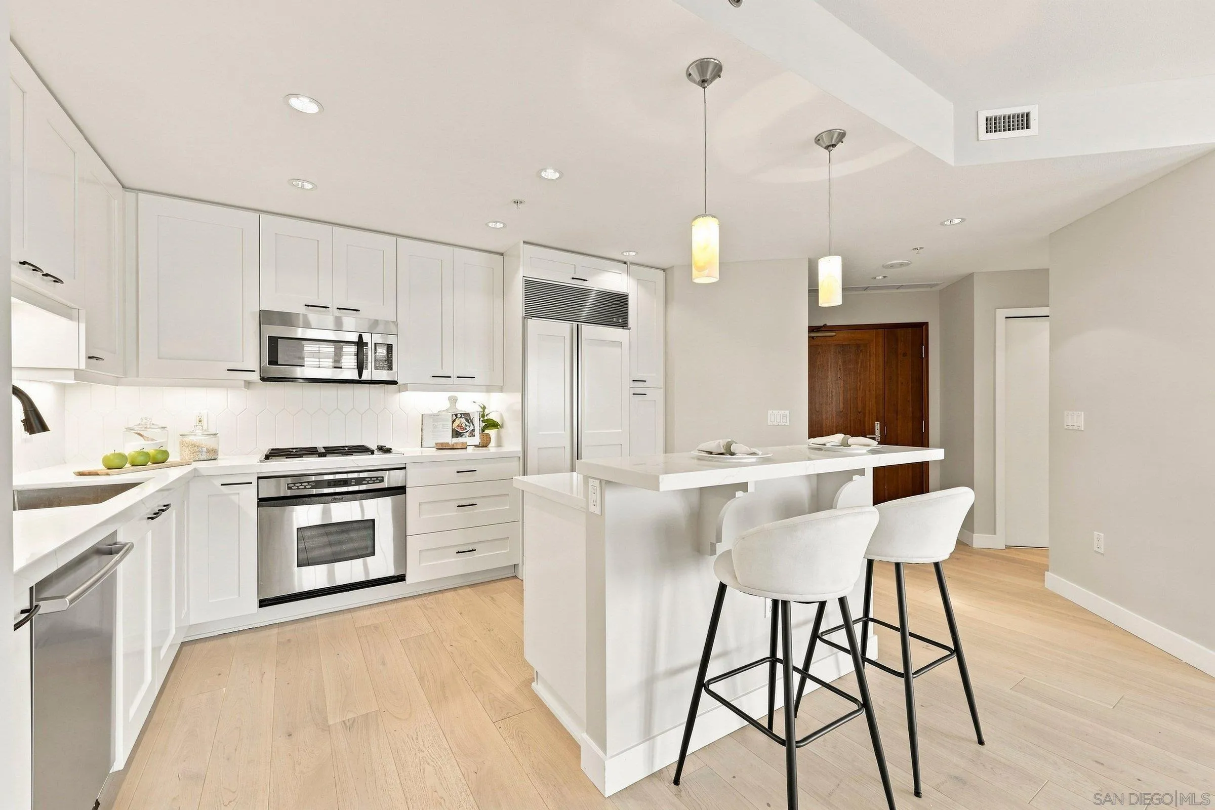 https://cdn.realtyfeed.com/cdn/127/260019883/9601c7731c4c0c6851218844cee9288f.webp