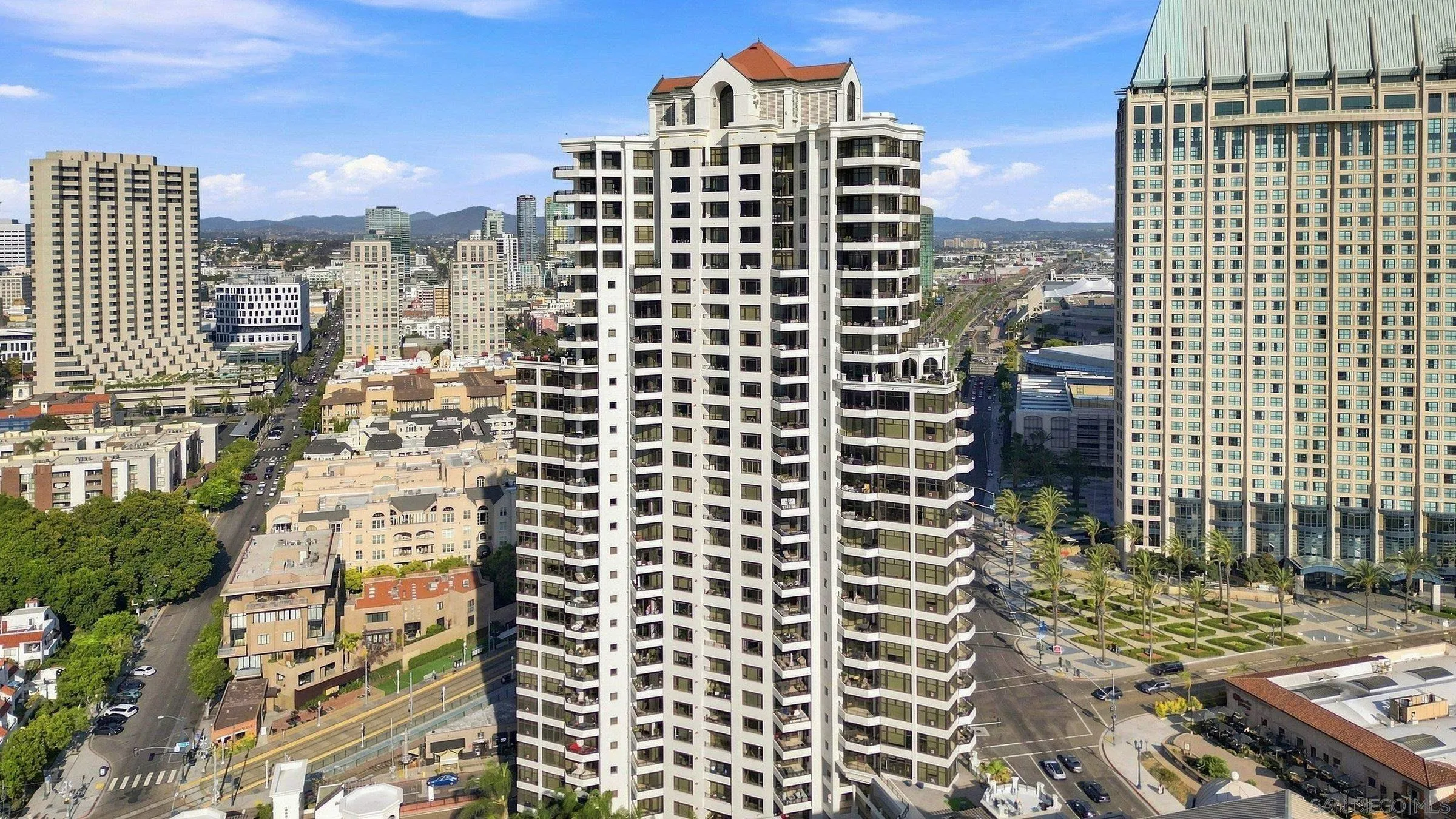 https://cdn.realtyfeed.com/cdn/127/260019883/98794a86e615b5354cd73bf37cd7f5a5.webp