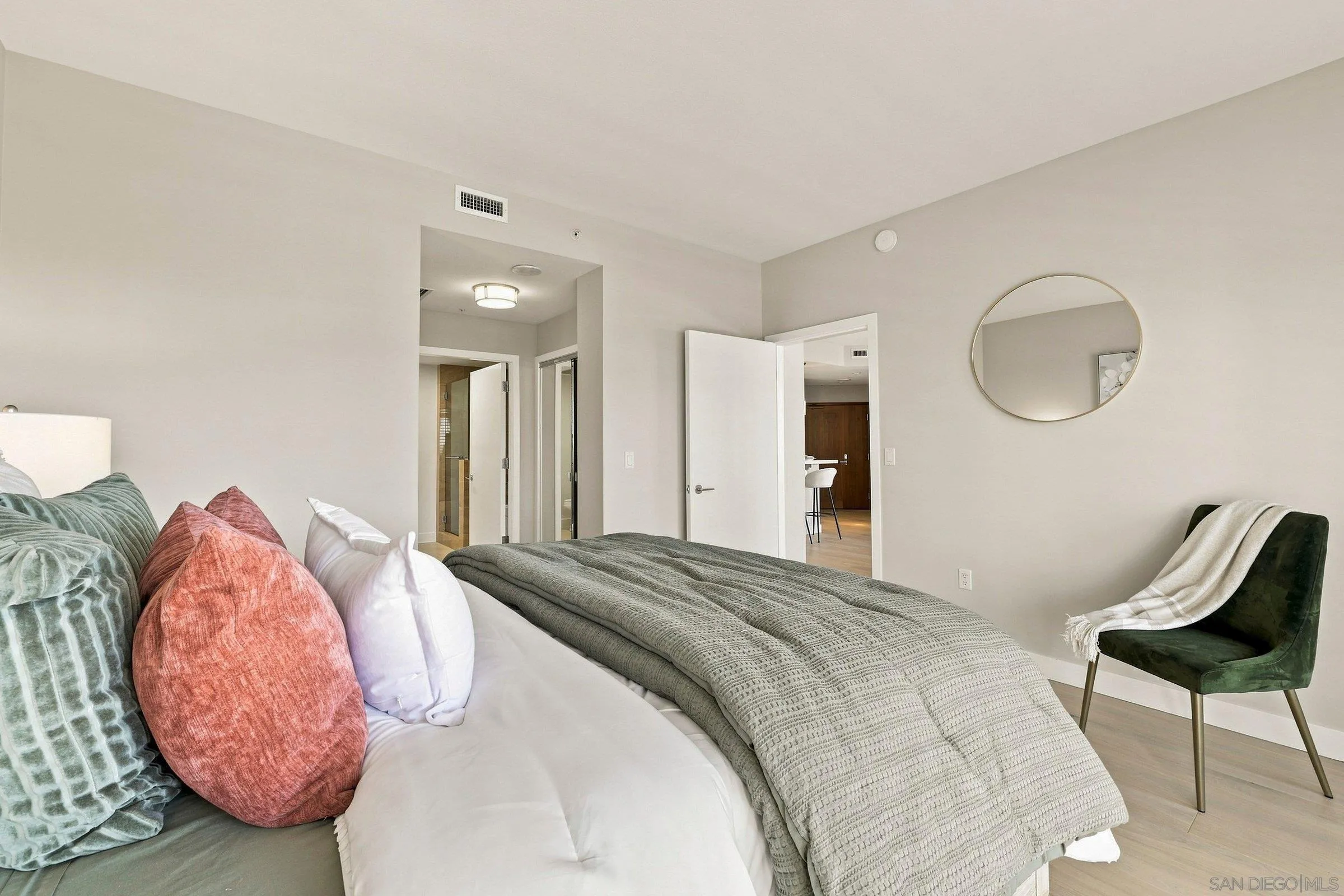 https://cdn.realtyfeed.com/cdn/127/260019883/a9d43be99b784307dc0e3234d46b22eb.webp