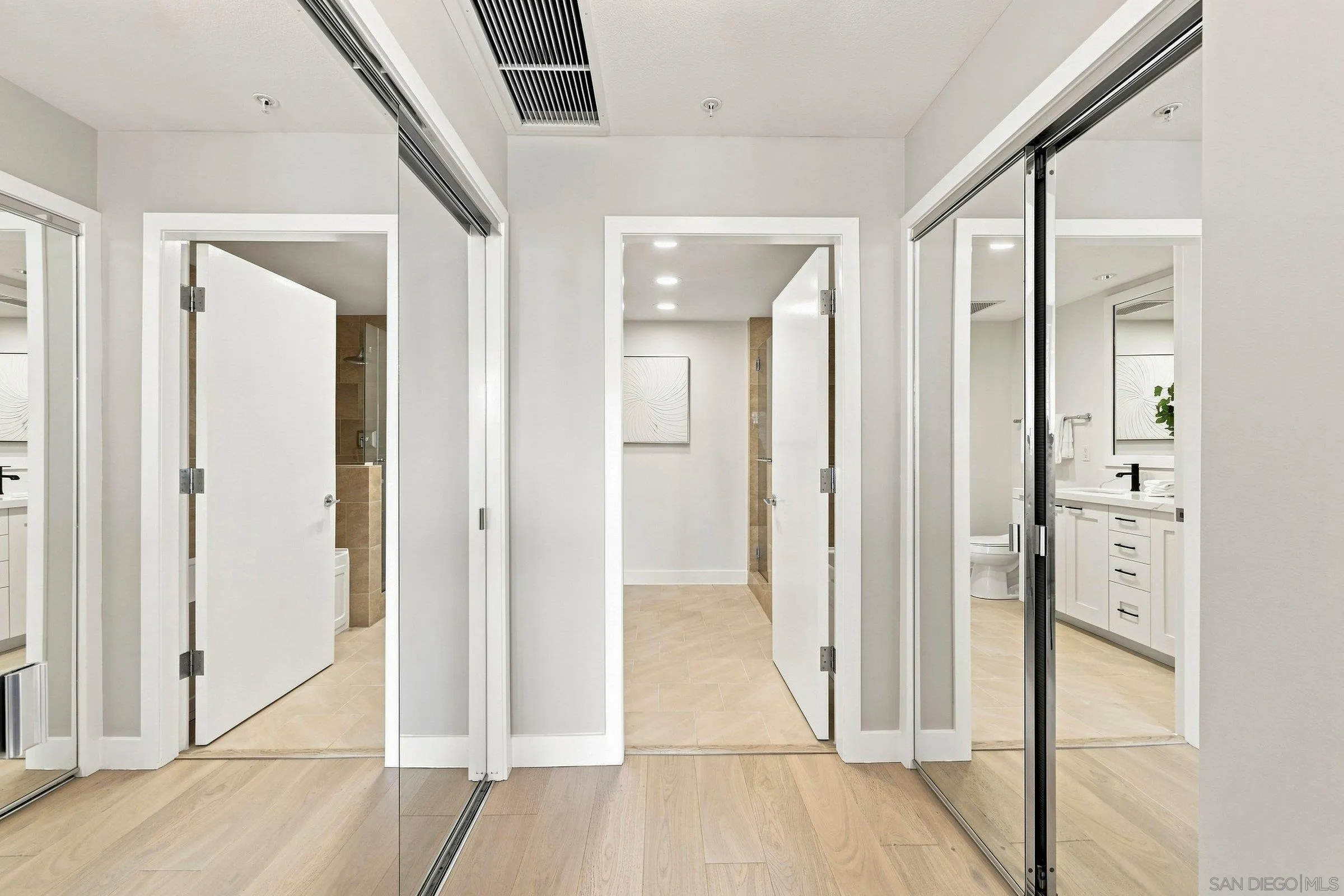 https://cdn.realtyfeed.com/cdn/127/260019883/d20af646acaf249073624832917368b5.webp
