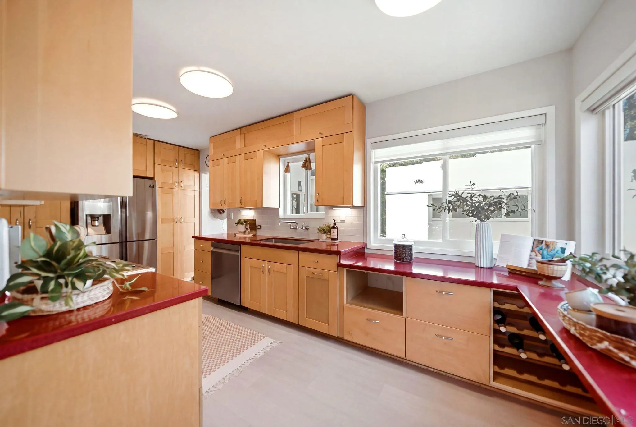 https://cdn.realtyfeed.com/cdn/127/260019885/16596b3b267db741989e66fe16b643e8.webp