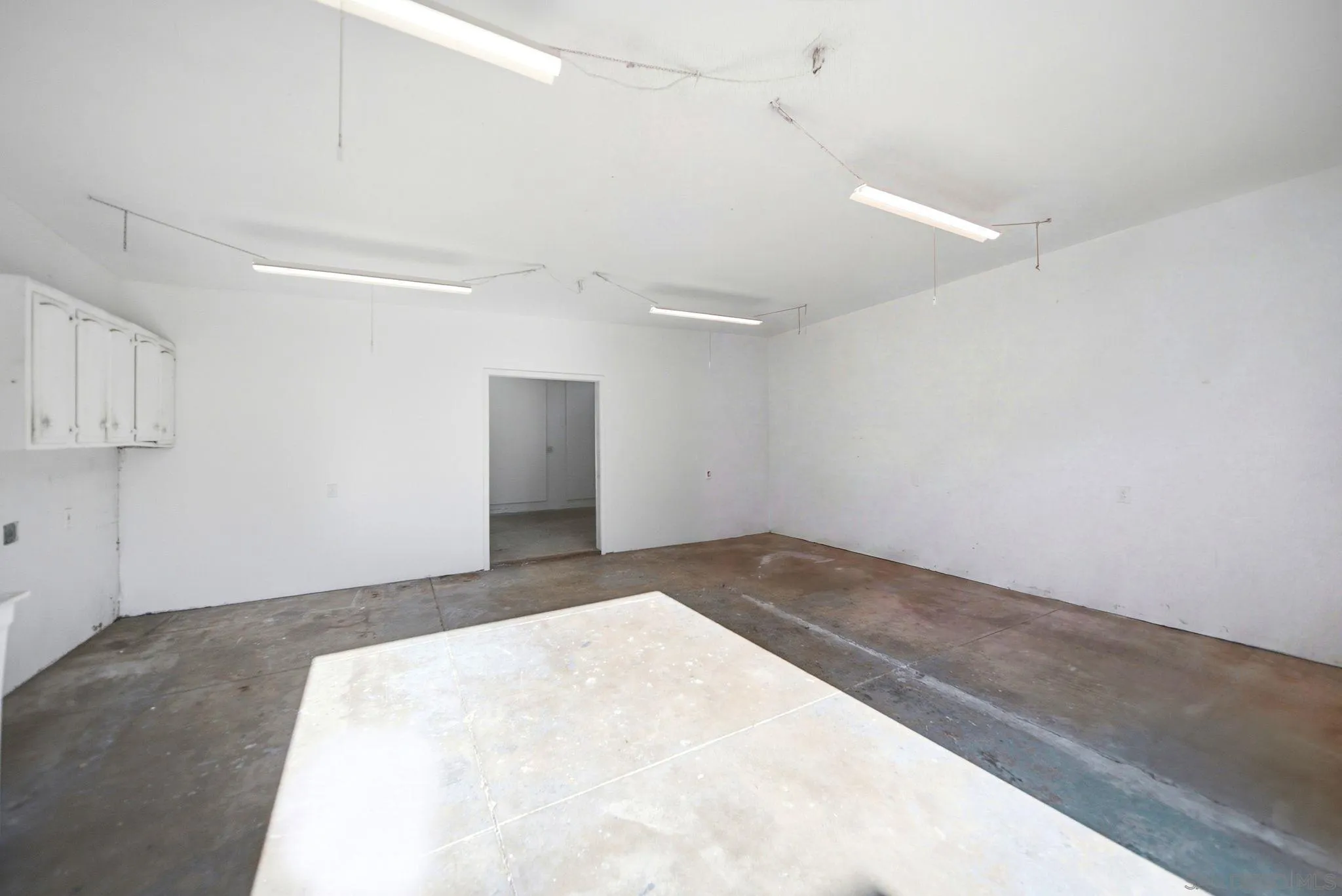 https://cdn.realtyfeed.com/cdn/127/260019885/4ee8c4a2d189c4fb3c3d94b68143adf5.webp