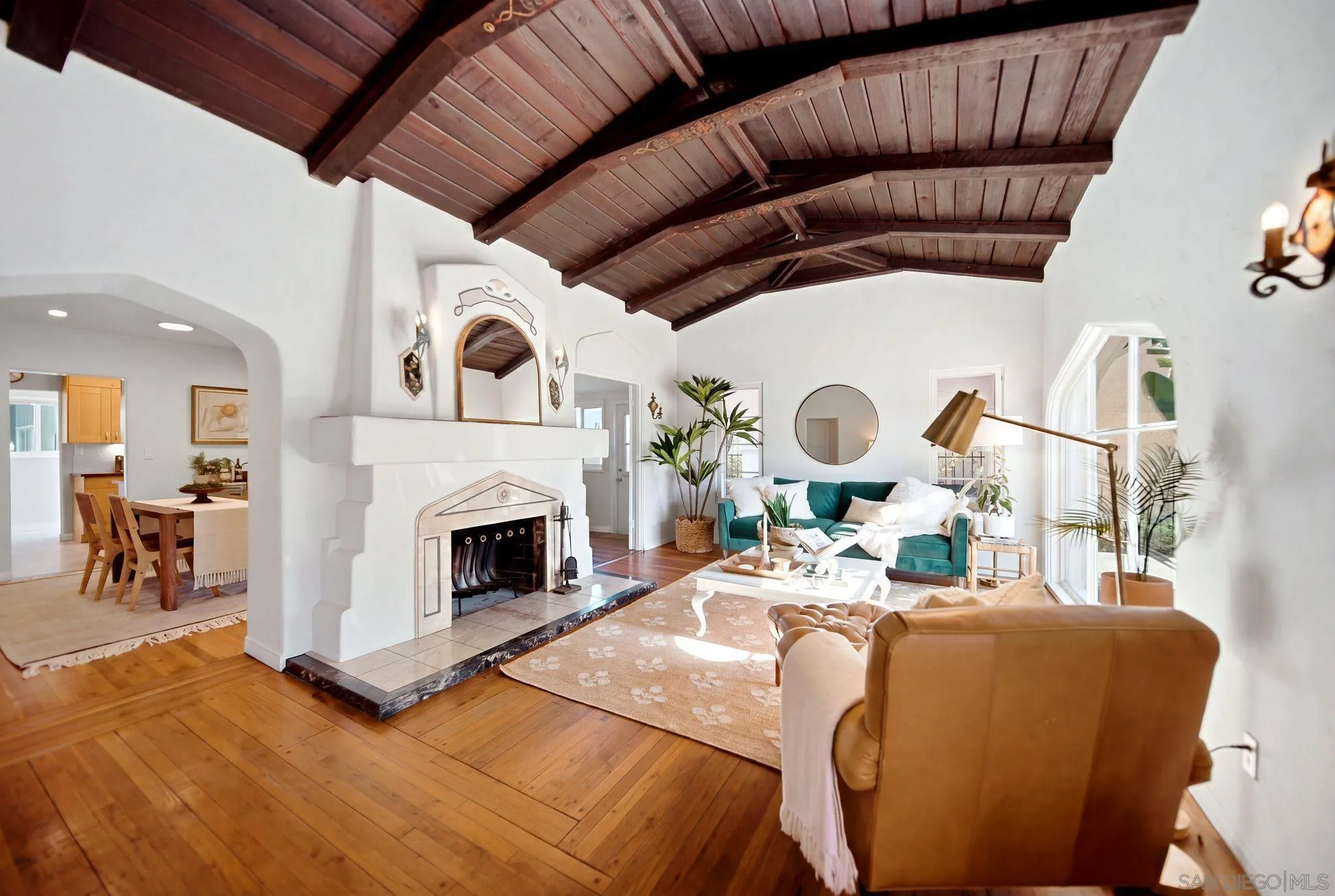 https://cdn.realtyfeed.com/cdn/127/260019885/62d71b34f752d64a77324d50fb5601ae.webp