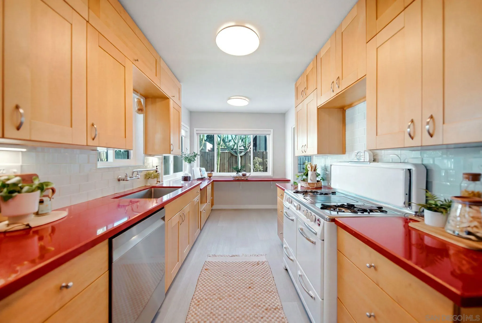 https://cdn.realtyfeed.com/cdn/127/260019885/b7a73a23ff074f6bd59ccefc21da252f.webp