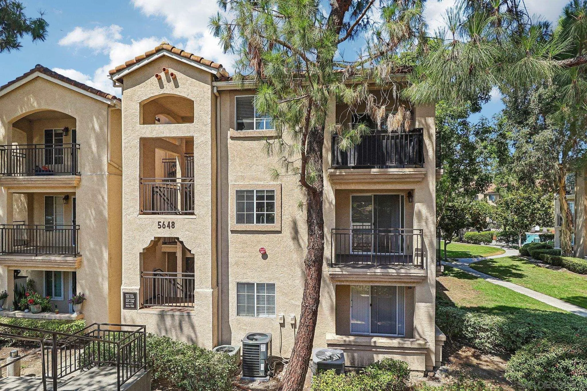 Photo #1: 260019887 Listing: Photo #1