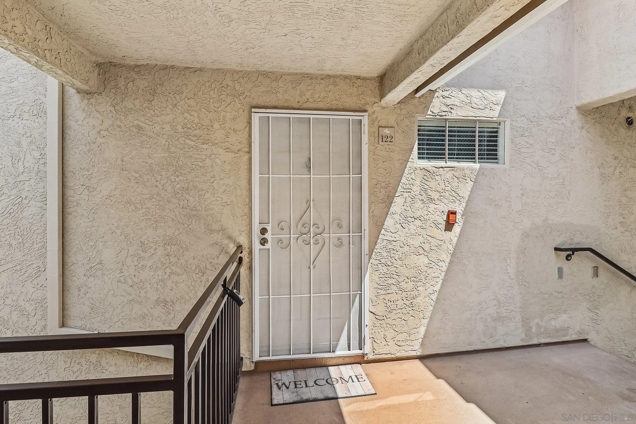 Photo #2: 260019887 Listing: Photo #2