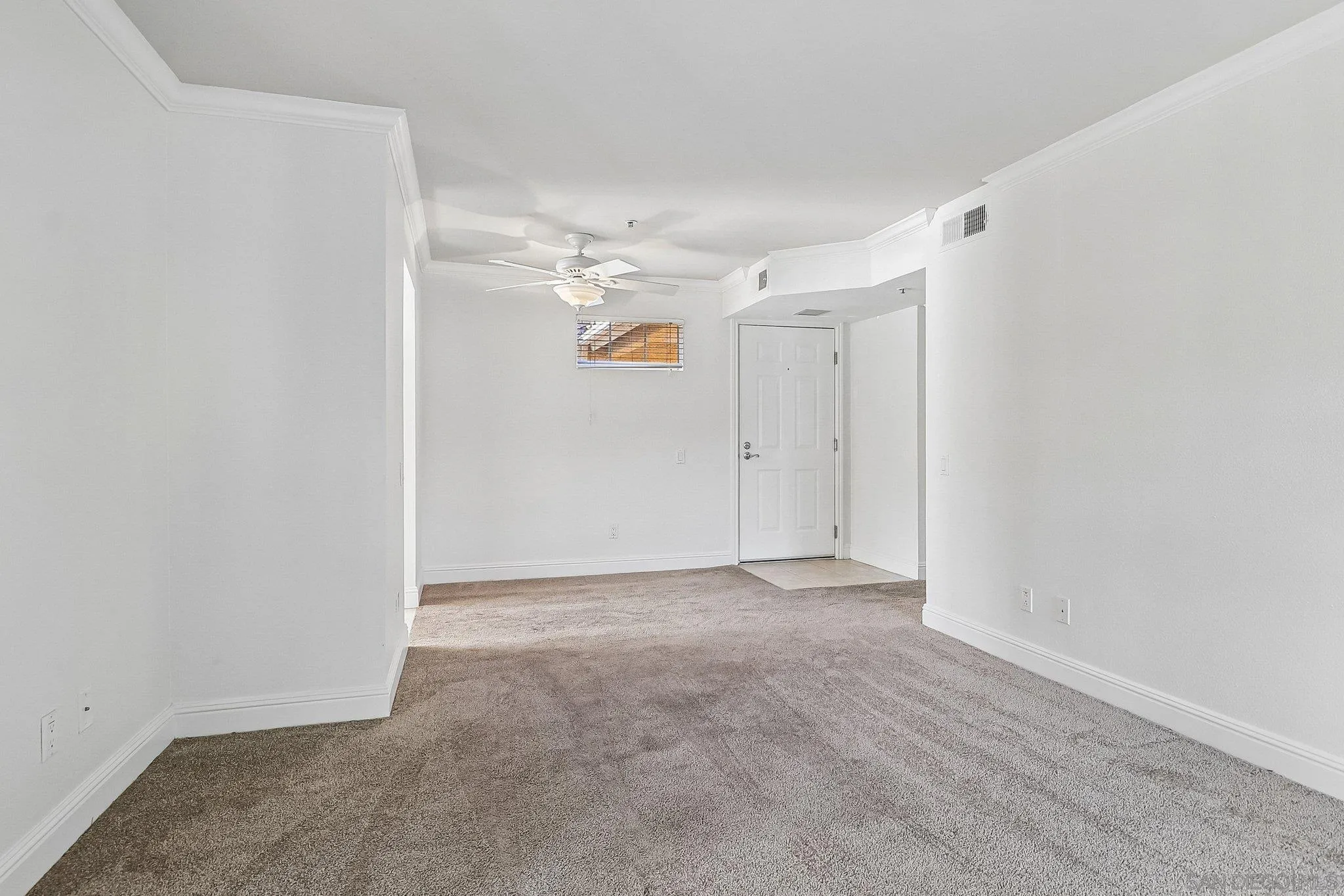 Photo #4: 260019887 Listing: Photo #4