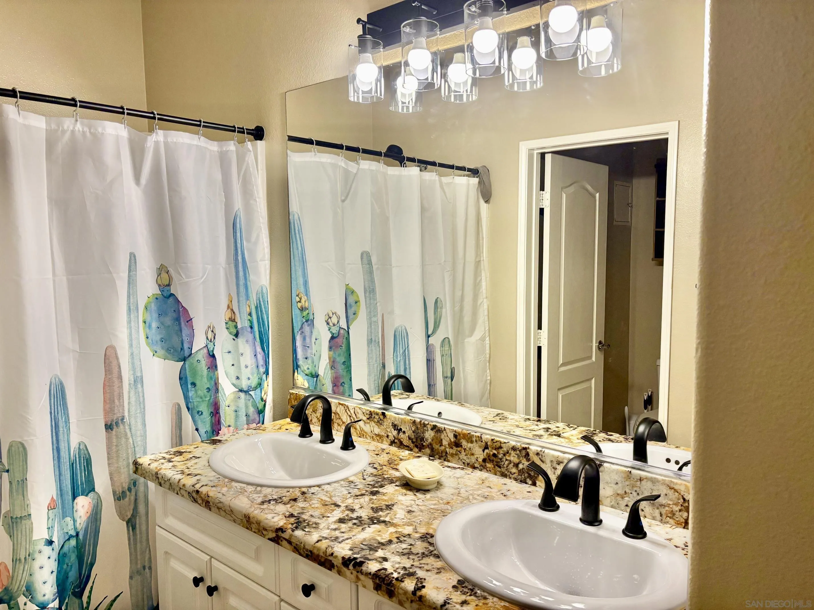 Photo #9: 260019889 Listing: Photo #9