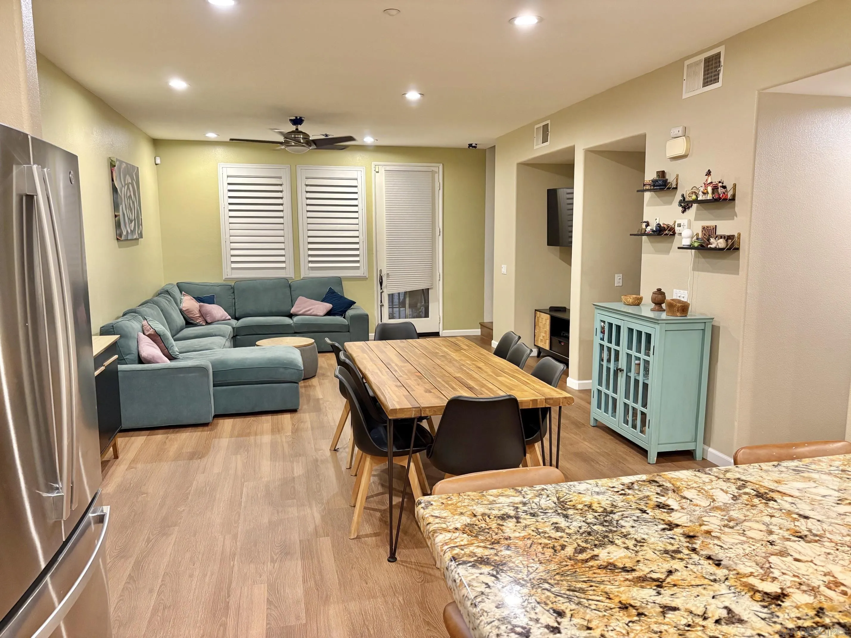Photo #6: 260019889 Listing: Photo #6