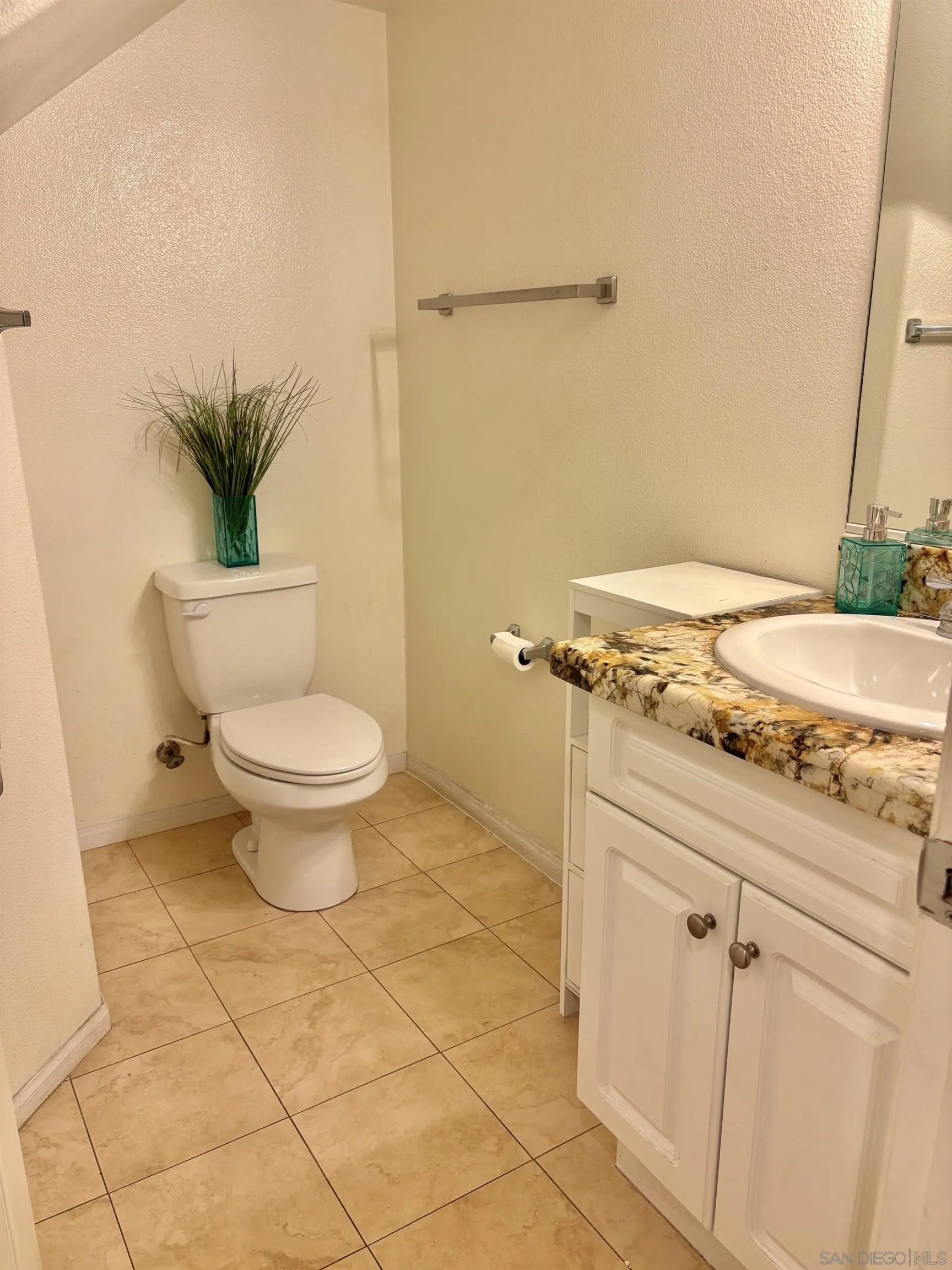 Photo #13: 260019889 Listing: Photo #13