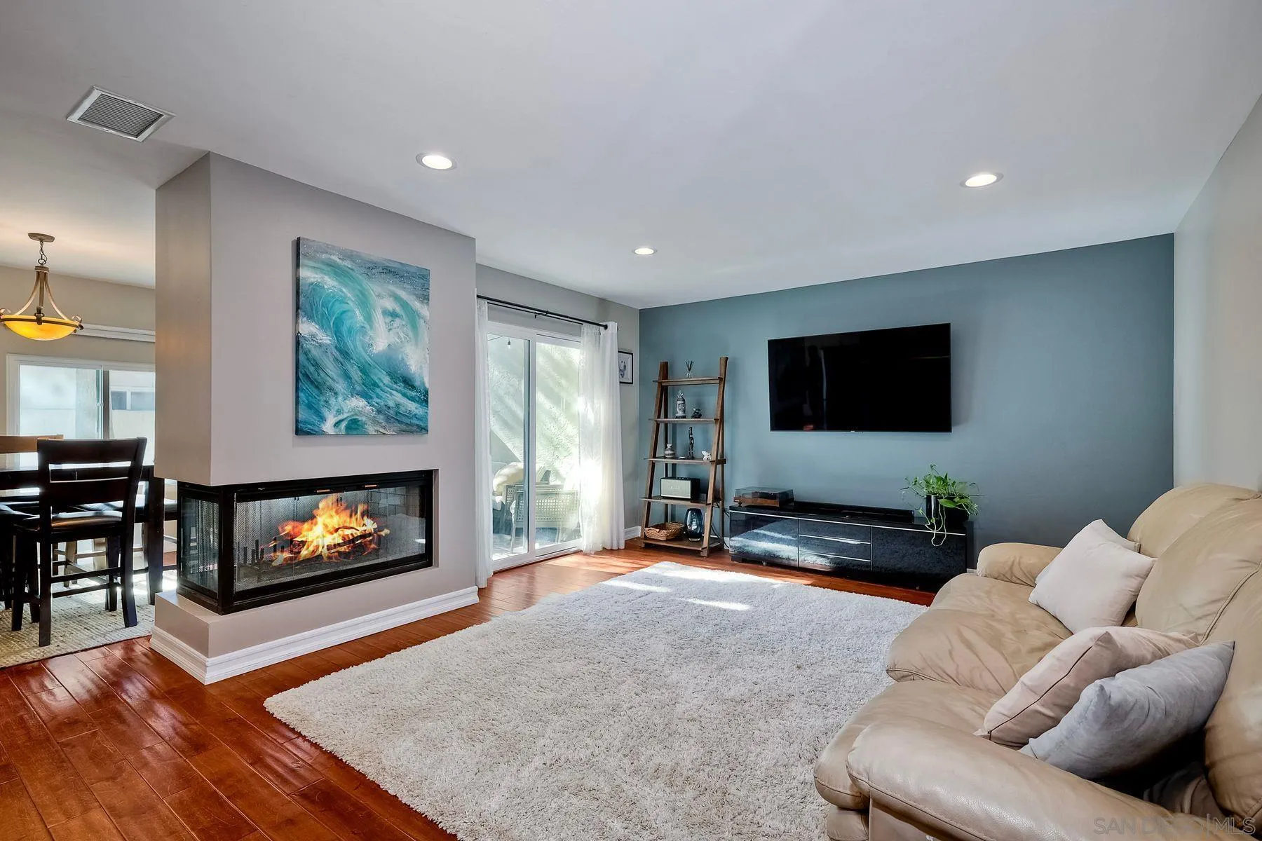 https://cdn.realtyfeed.com/cdn/127/260019890/1a8cbb32cf8459475d5ebc59f06ff680.webp