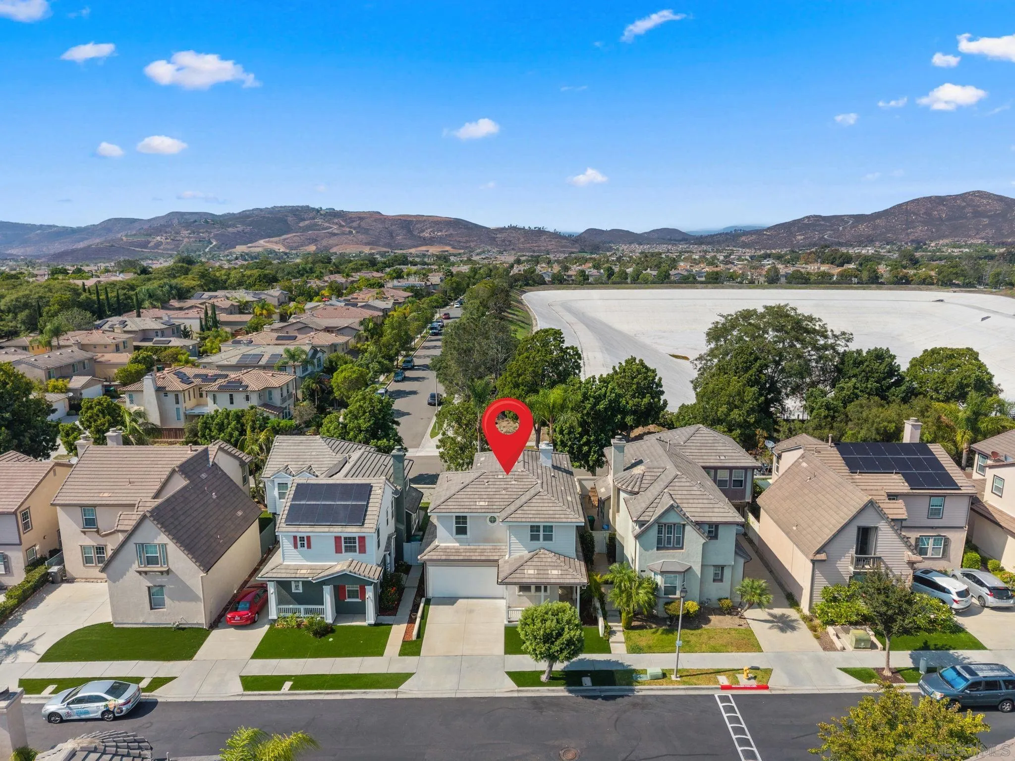 https://cdn.realtyfeed.com/cdn/127/260019891/3e7b4e5a6f608a7bd5c3ceff84cbe33e.webp