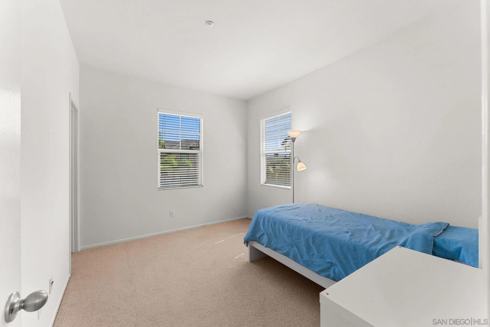 https://cdn.realtyfeed.com/cdn/127/260019891/5d63cd11c3d2c8bb5052c3b38b3b7d06.webp