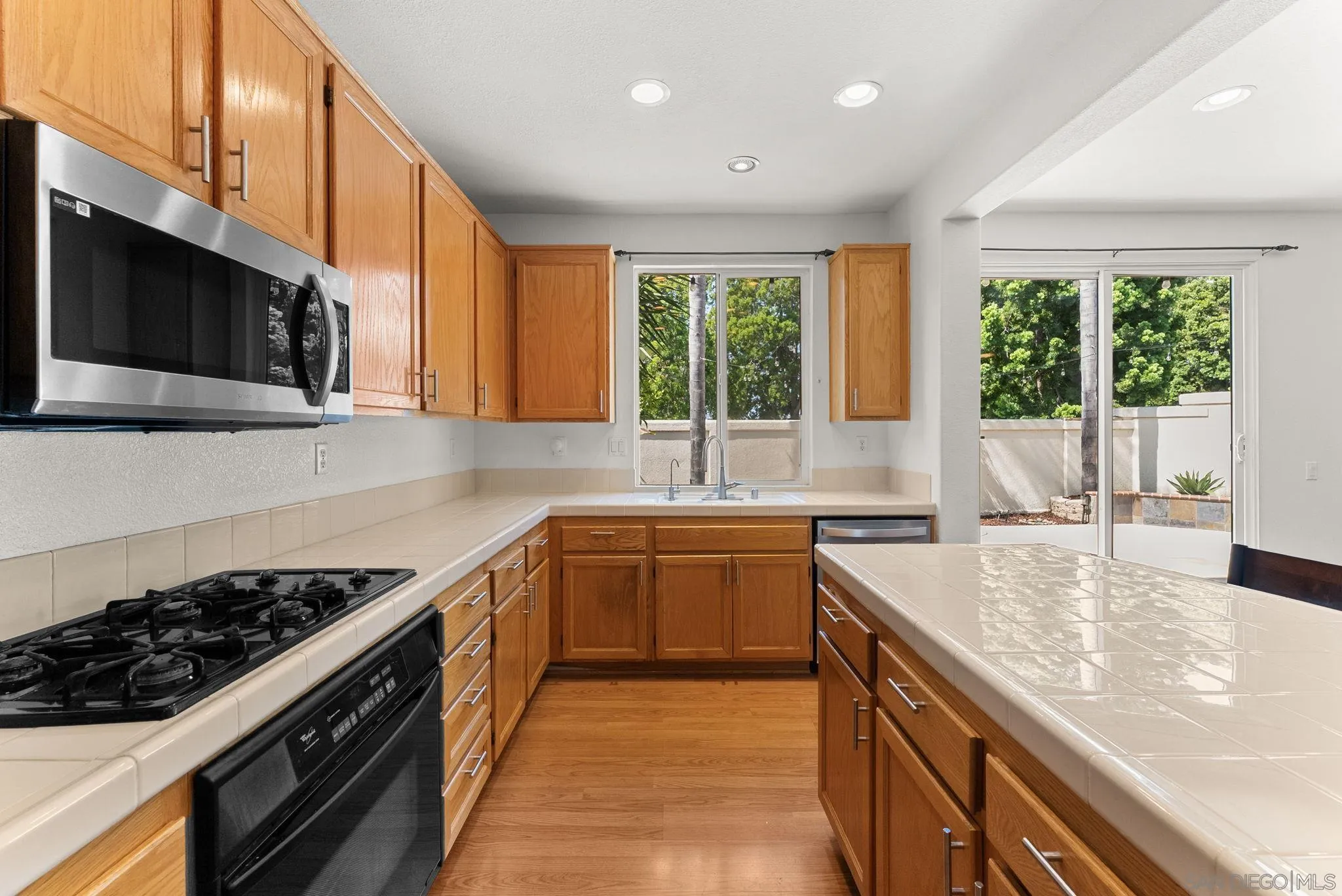 https://cdn.realtyfeed.com/cdn/127/260019891/668a60c221837b1df0bd3253cd1eb36f.webp