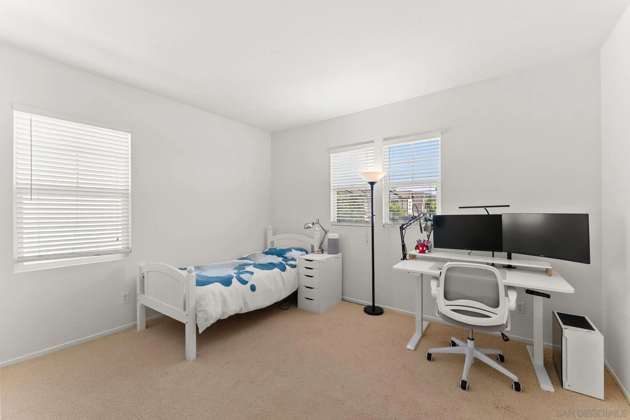 https://cdn.realtyfeed.com/cdn/127/260019891/8fd76834bc5502f76a94b88457ac706d.webp