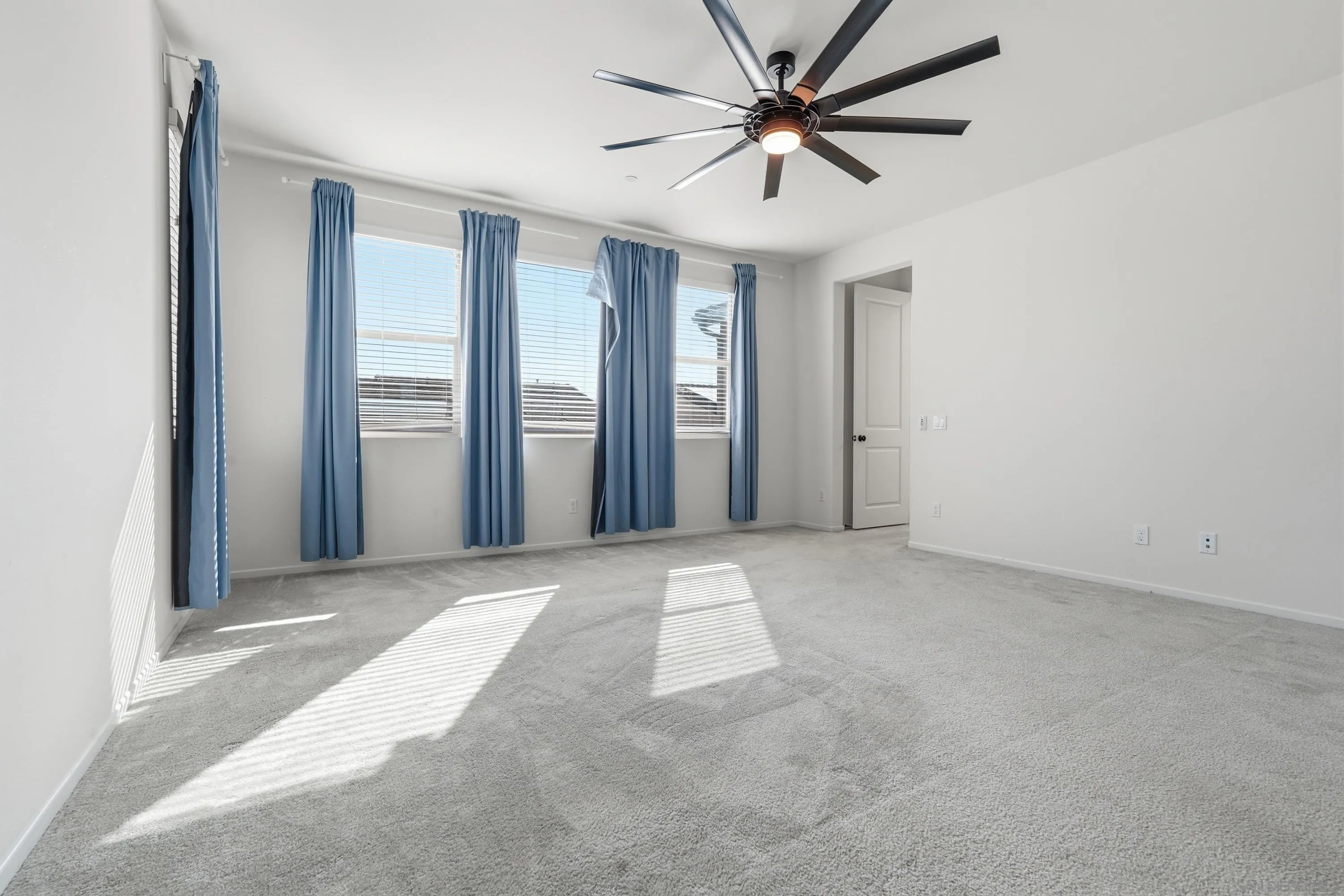 https://cdn.realtyfeed.com/cdn/127/260019894/1b10b29461855ff177ae1251c2fe96e3.webp