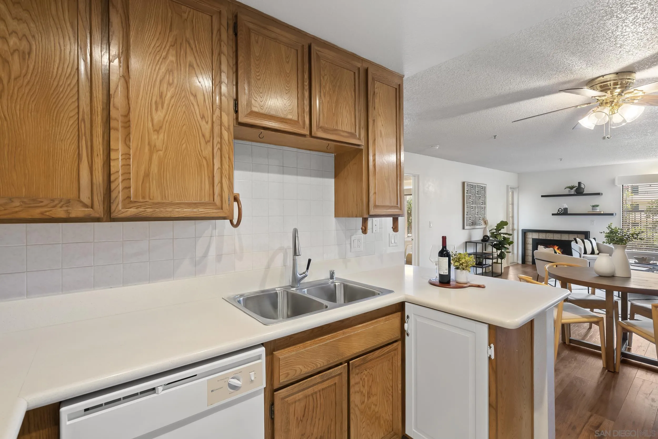 Photo #13: 260019896 Listing: Photo #13