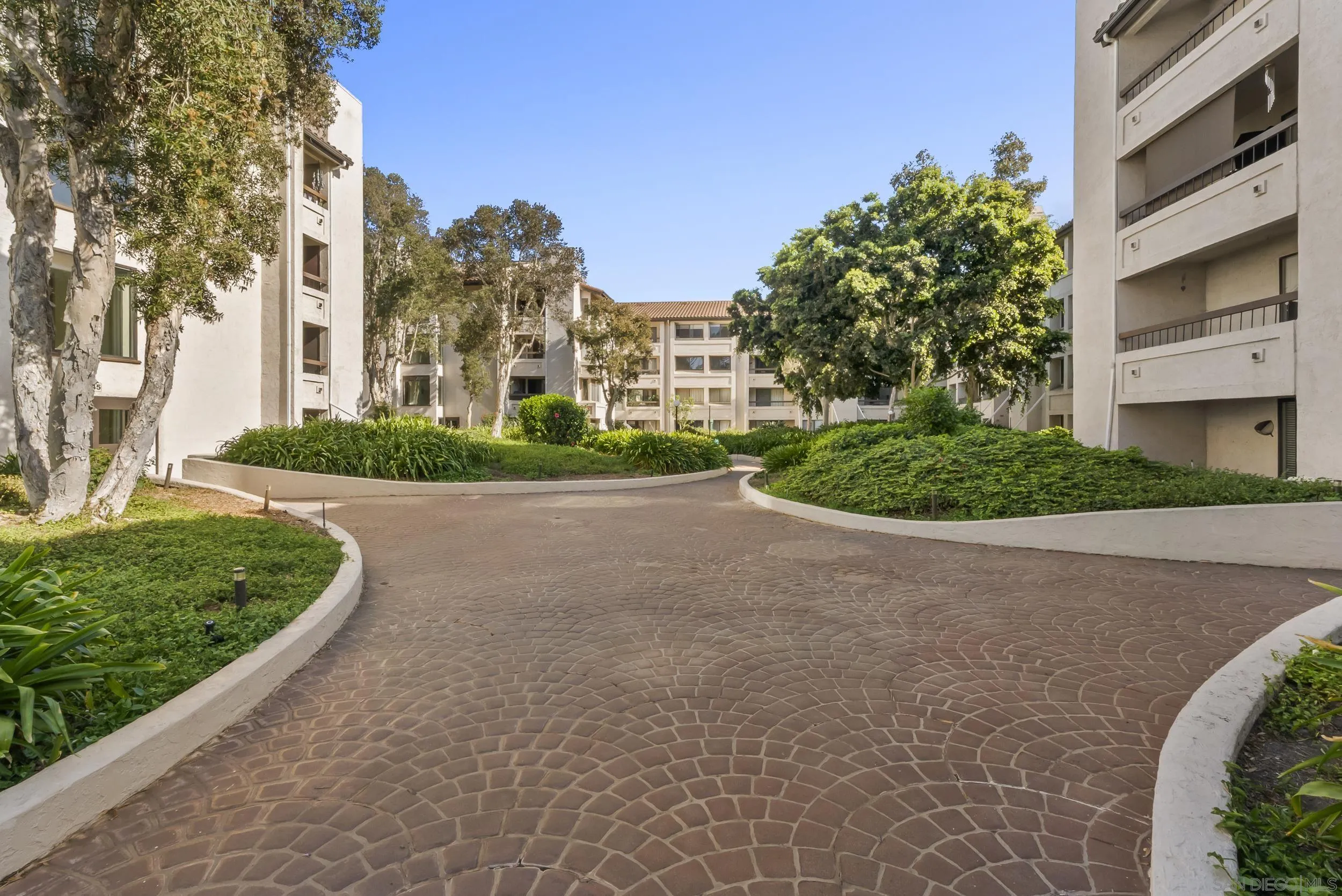 Photo #36: 260019896 Listing: Photo #36