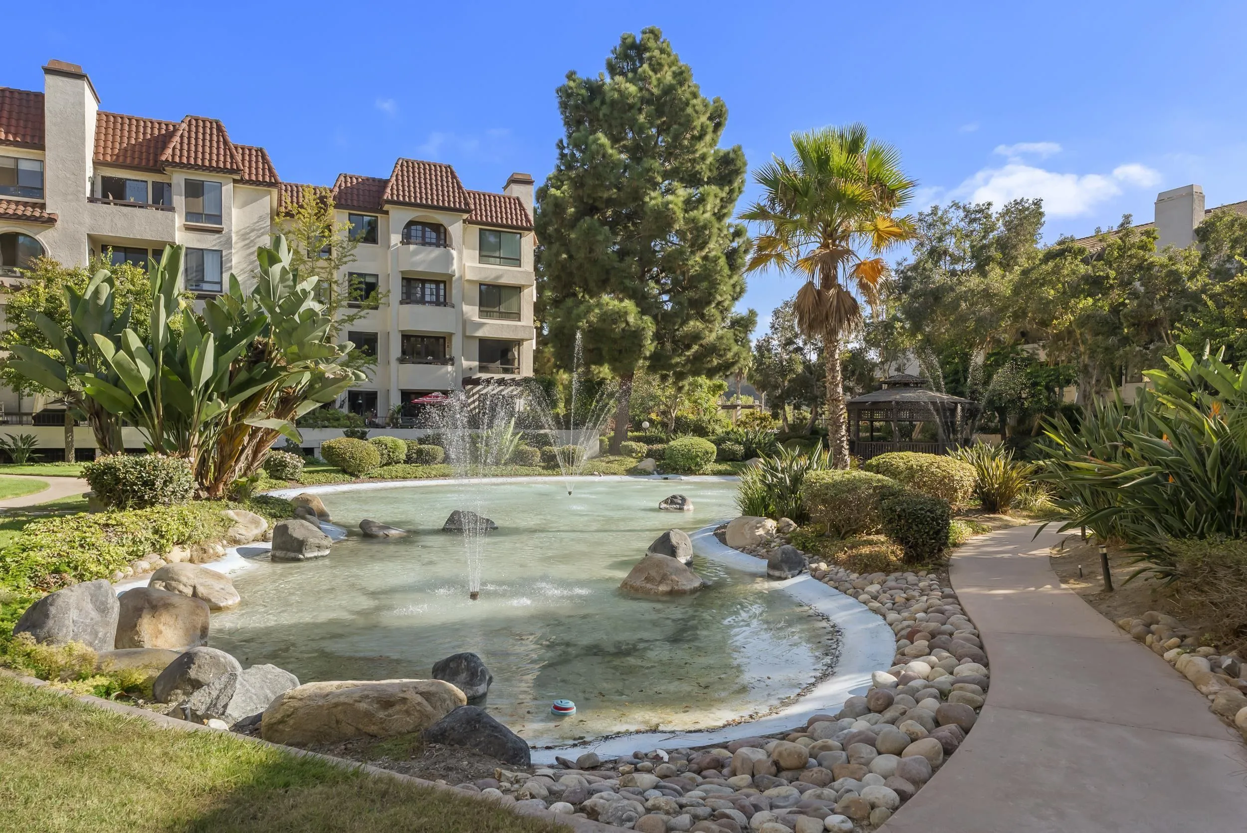 Photo #37: 260019896 Listing: Photo #37