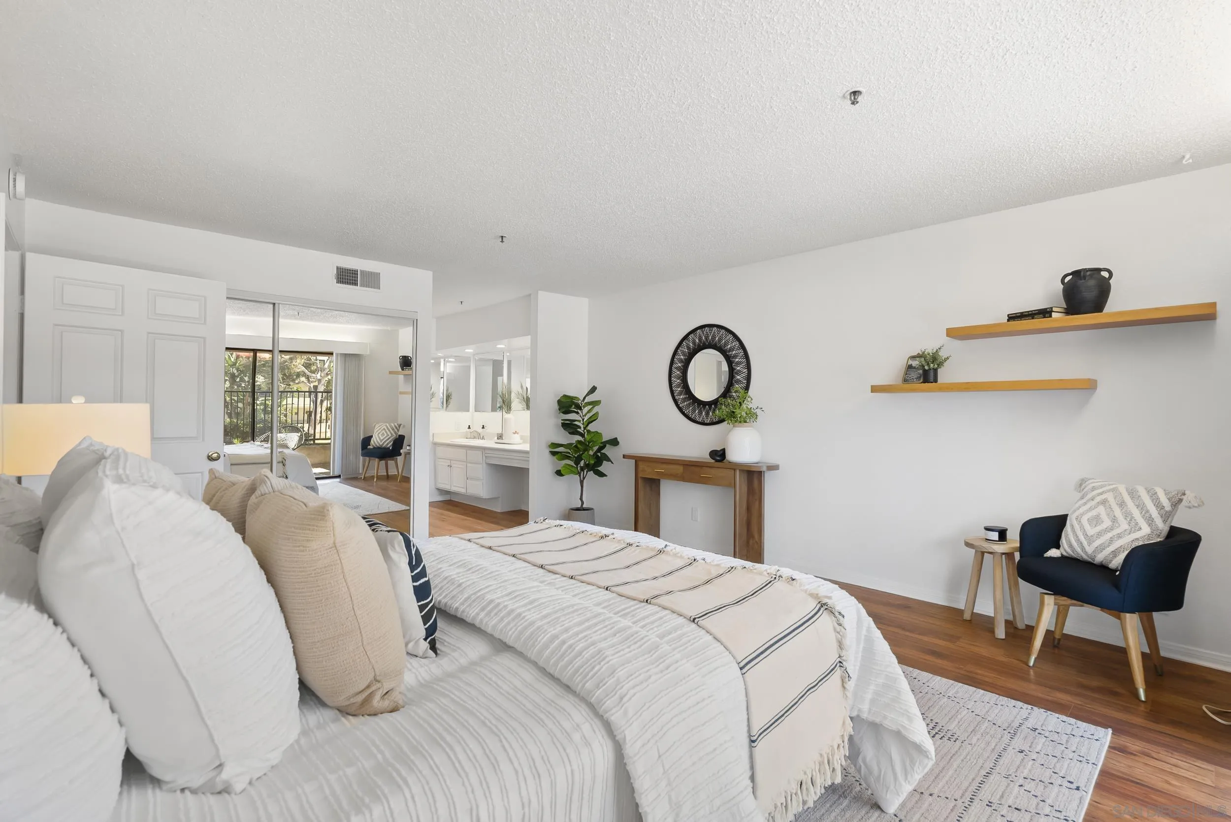 Photo #15: 260019896 Listing: Photo #15