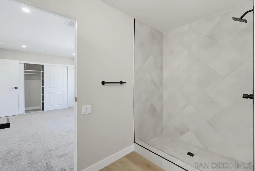 https://cdn.realtyfeed.com/cdn/127/260019897/f4375f19dc9162d07af45d19bfb35b95.webp