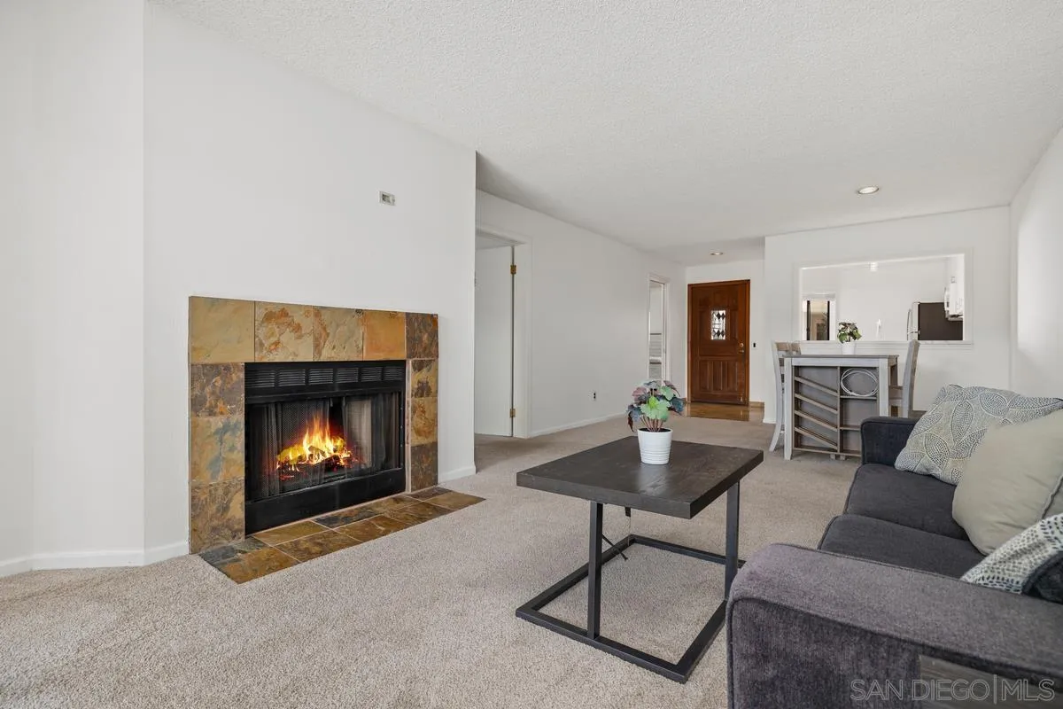 Photo #4: 260019899 Listing: Photo #4