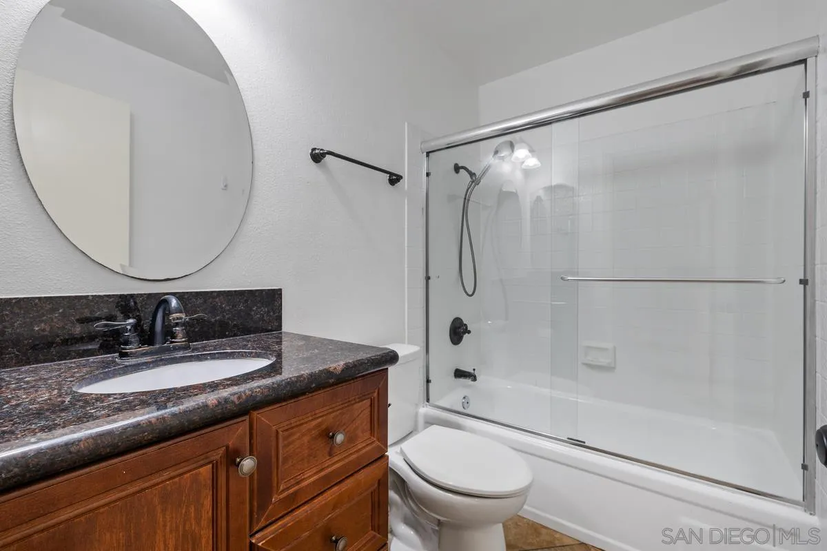 Photo #12: 260019899 Listing: Photo #12