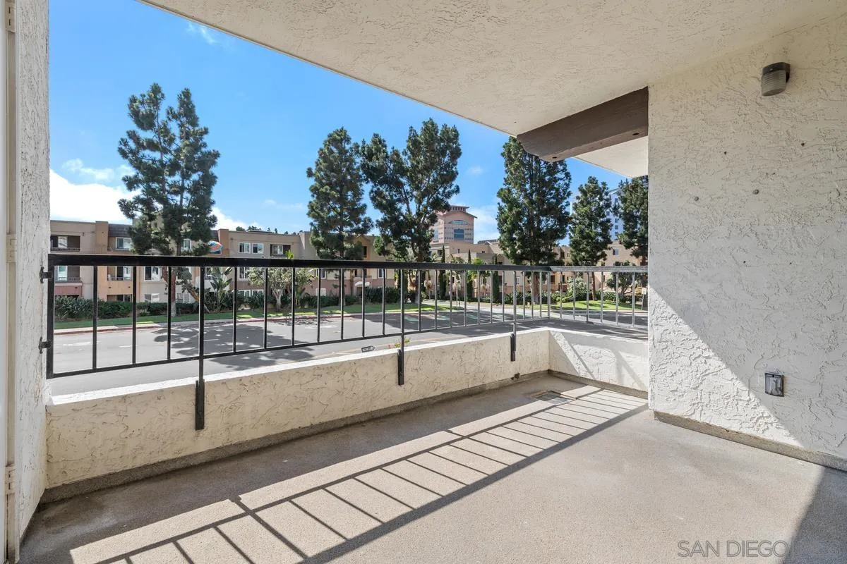 Photo #15: 260019899 Listing: Photo #15