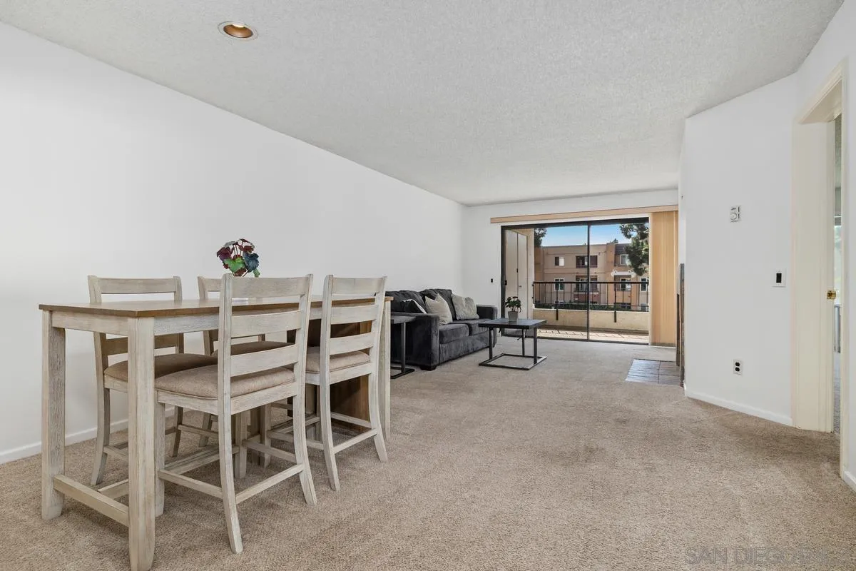 Photo #3: 260019899 Listing: Photo #3