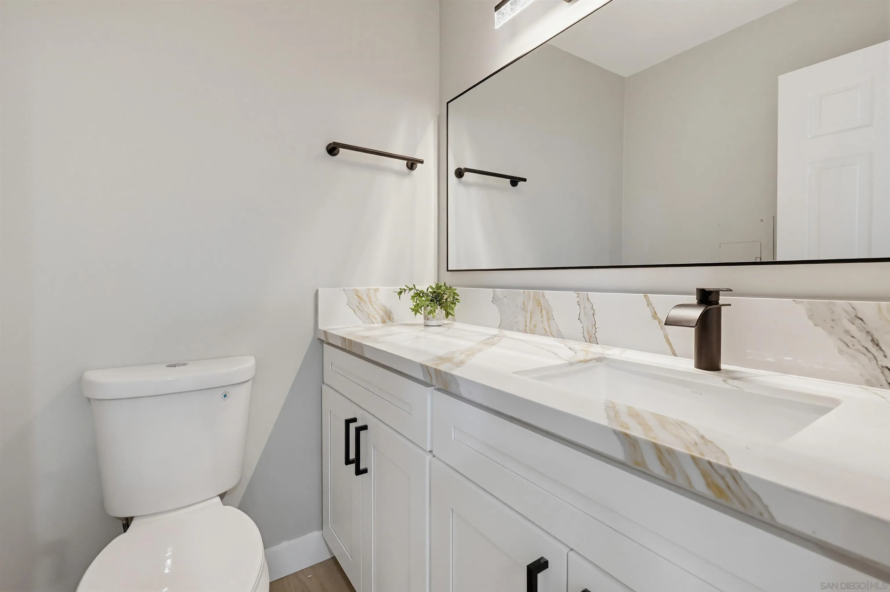 Photo #11: 260019902 Listing: Photo #11