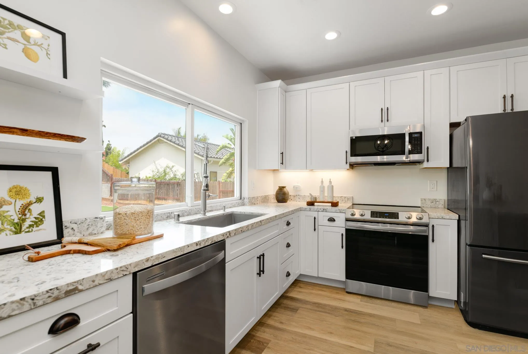 https://cdn.realtyfeed.com/cdn/127/260019903/0ee8ea589409c4d5b55dd5f84acb7b41.webp
