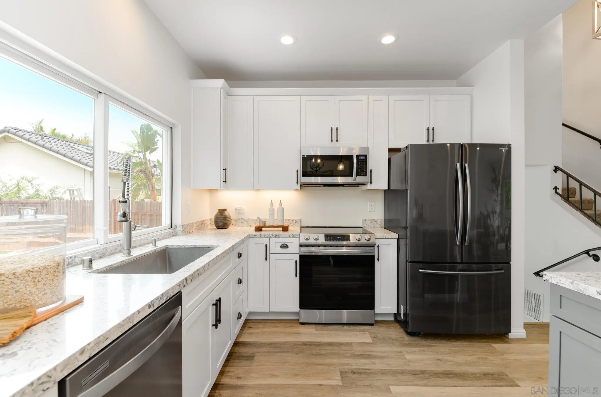 https://cdn.realtyfeed.com/cdn/127/260019903/85fc783b5583c49d3827c84c04bf2a6d.webp