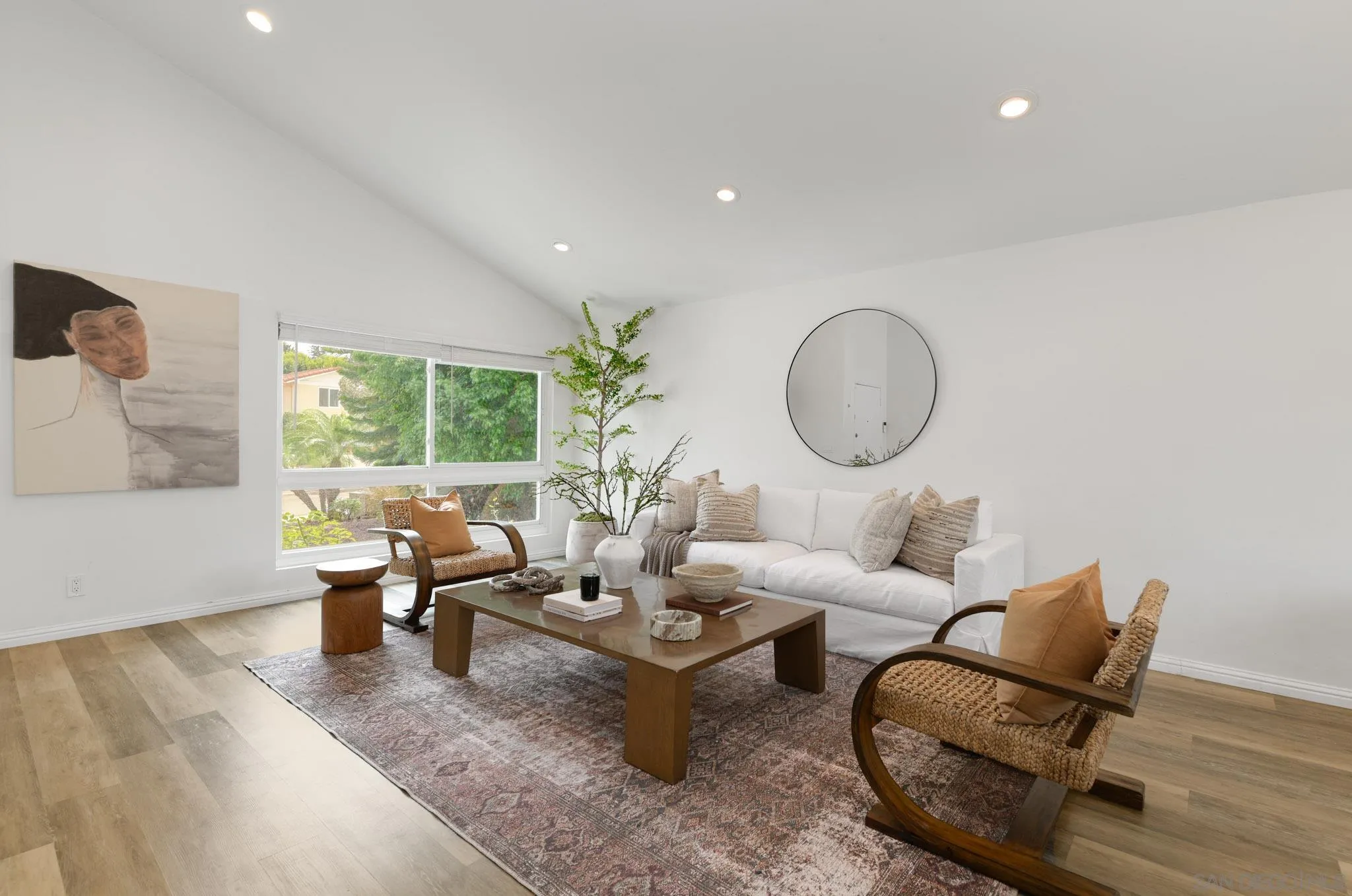 https://cdn.realtyfeed.com/cdn/127/260019903/a74b57c57c11d0c04d4d921e55e2be81.webp