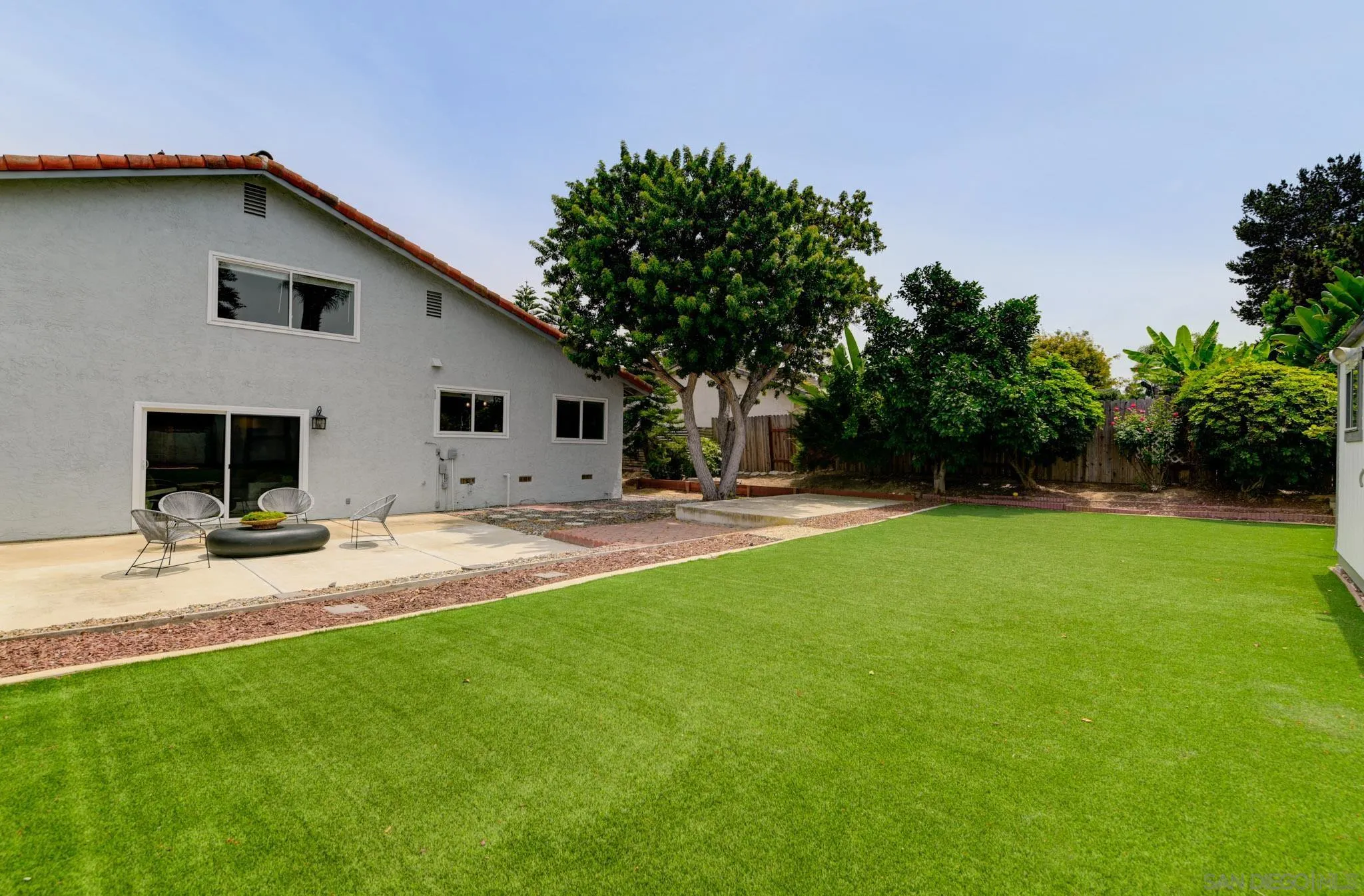 https://cdn.realtyfeed.com/cdn/127/260019903/b555c4f95135fb84492c7c890611dd1b.webp