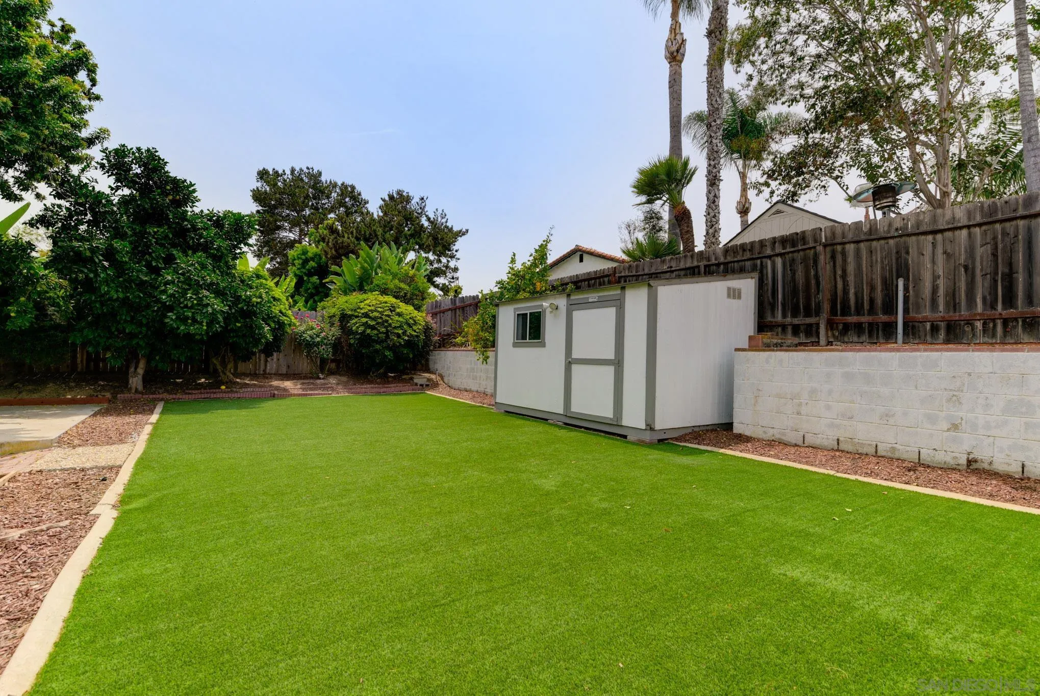 https://cdn.realtyfeed.com/cdn/127/260019903/ba38b36355a4c73c3da64475b2438ac8.webp