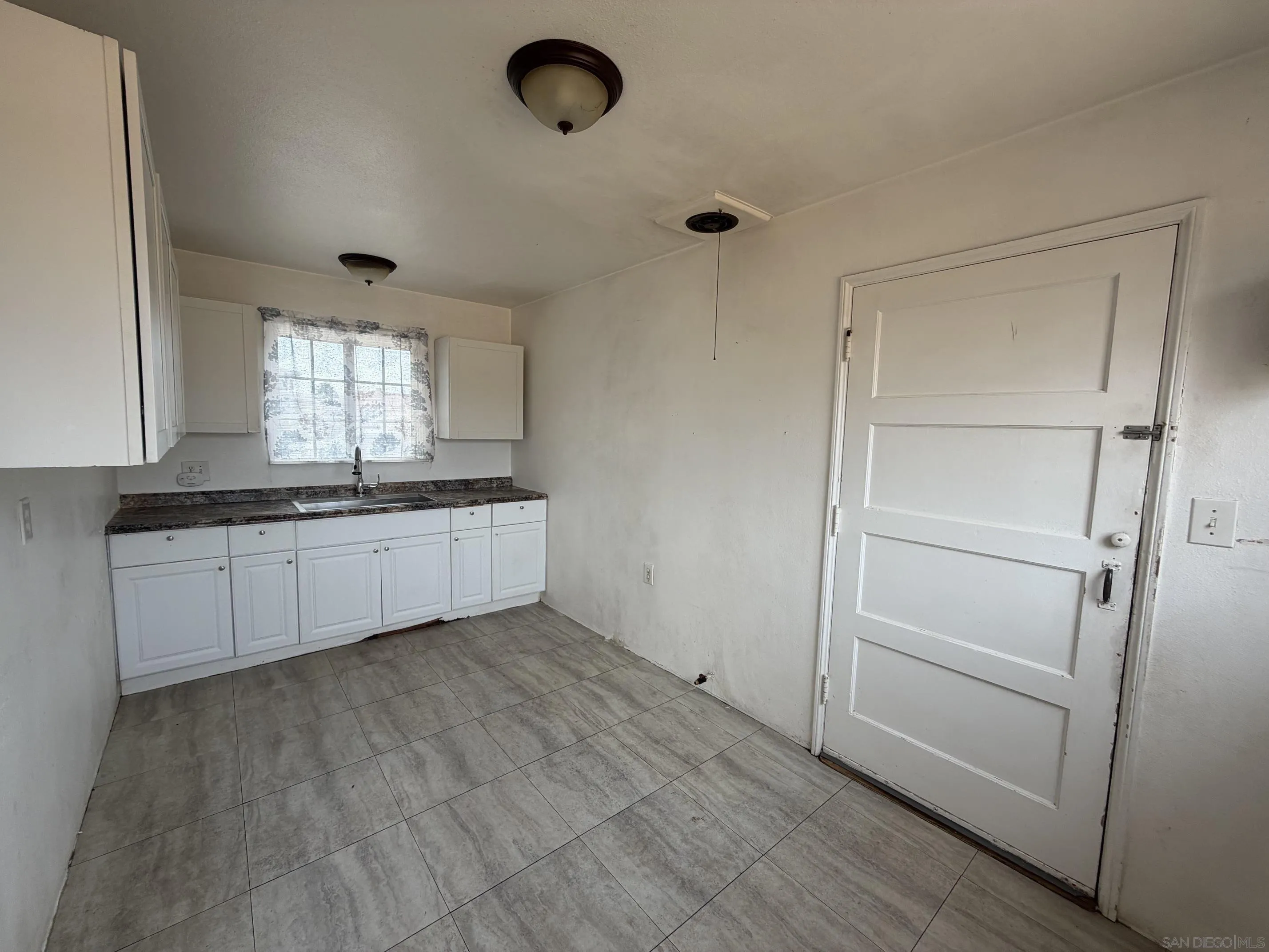 https://cdn.realtyfeed.com/cdn/127/260019906/ba2b4d60941703dadd4a2ebe7bf03392.webp