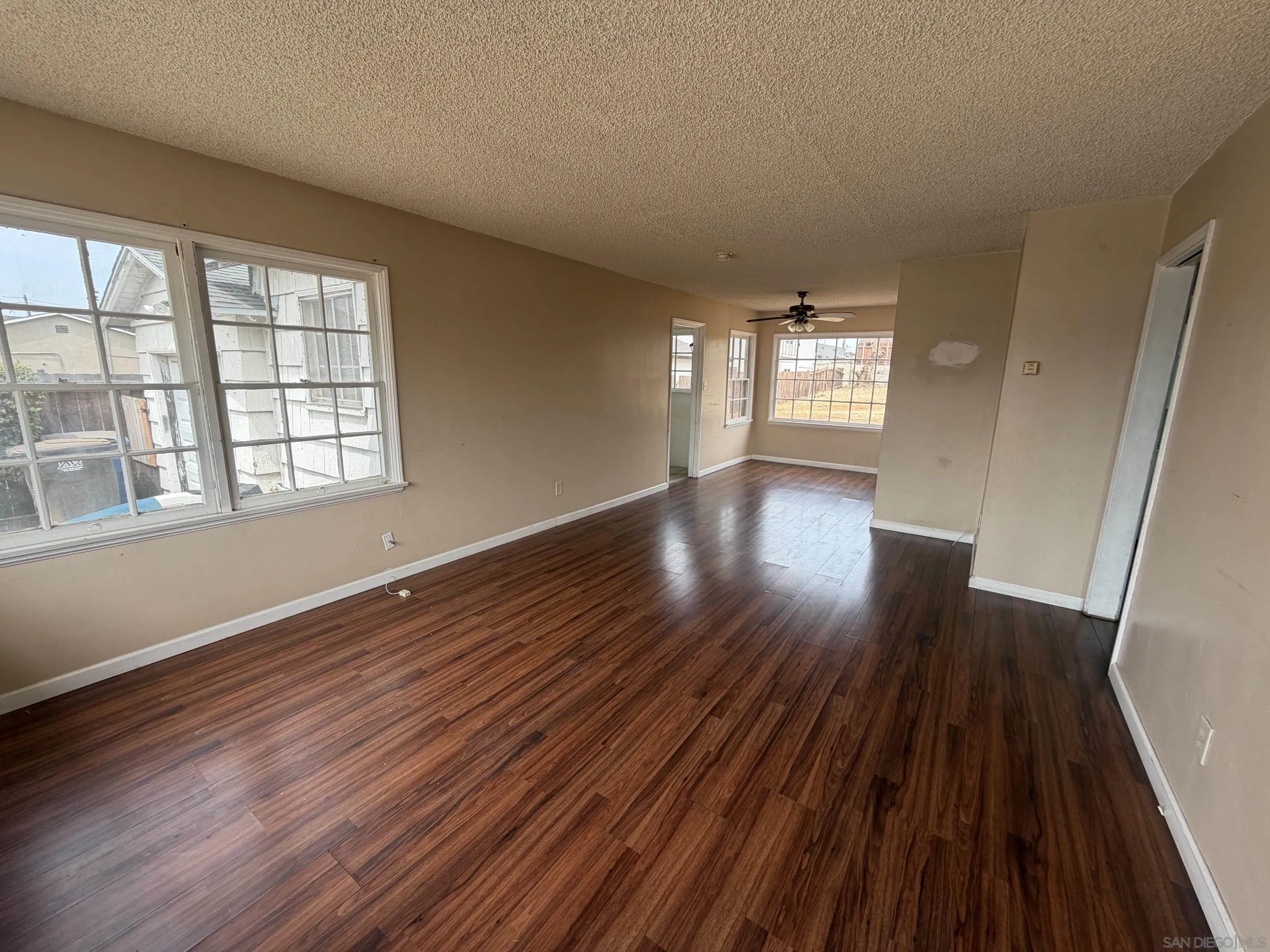 https://cdn.realtyfeed.com/cdn/127/260019906/ea6508e67f9d11446c3c9d9ff65763ac.webp