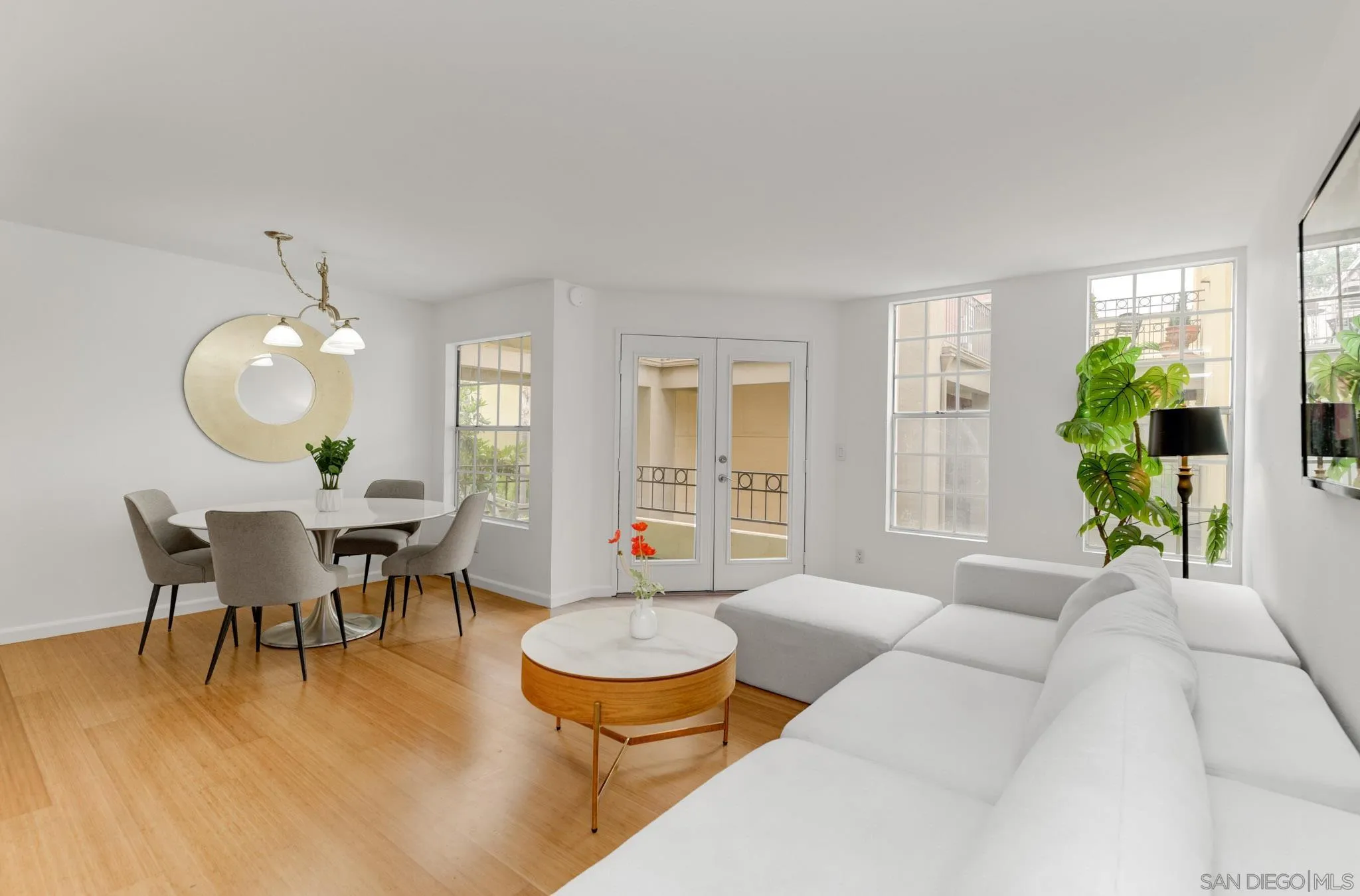 Photo #2: 260019910 Listing: Photo #2
