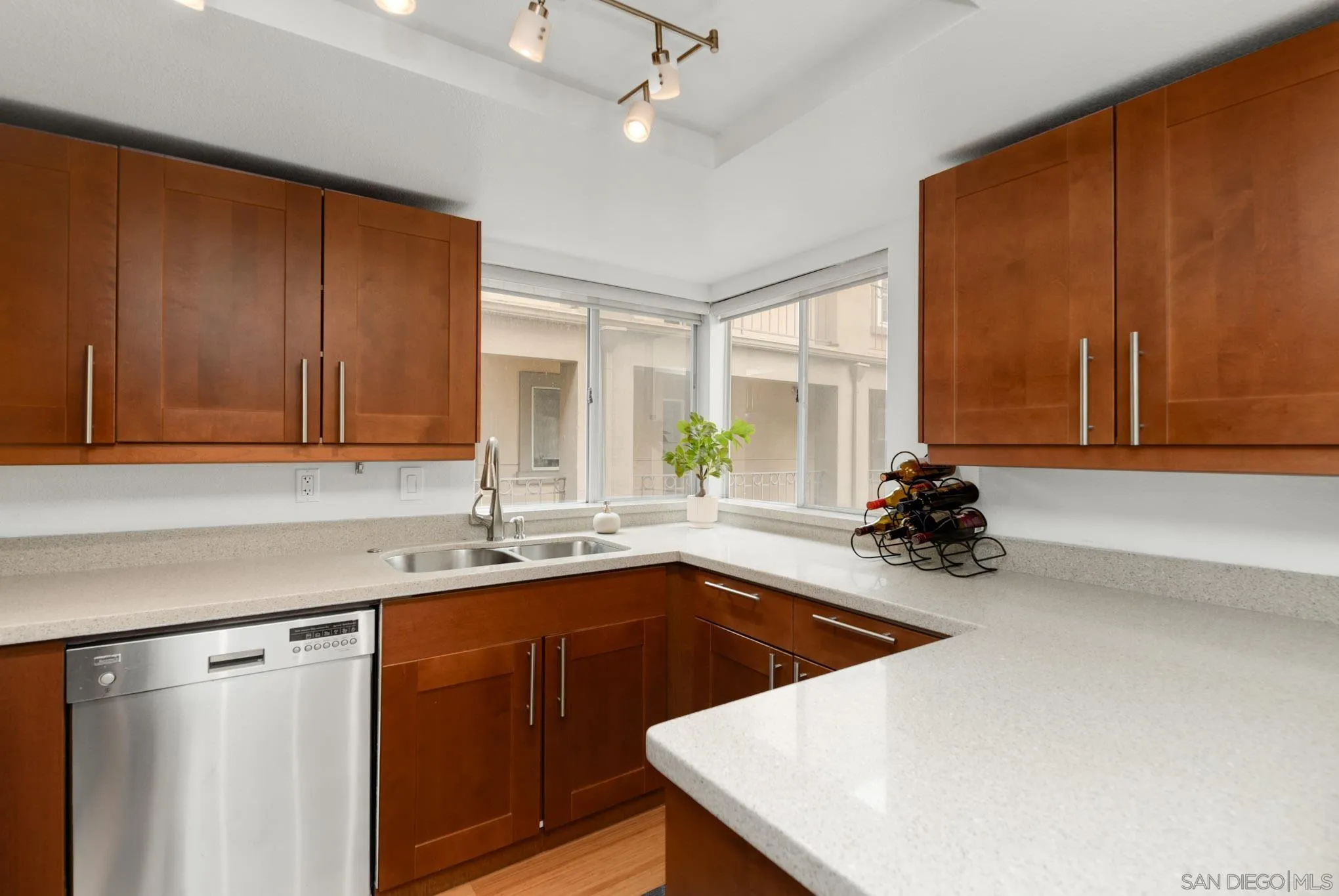 Photo #10: 260019910 Listing: Photo #10