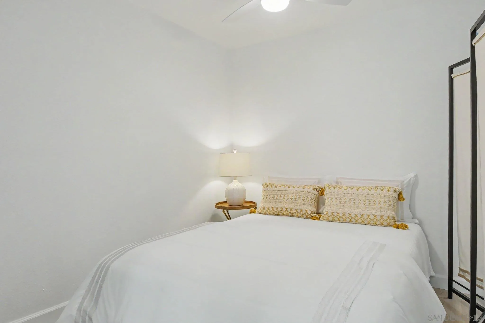 https://cdn.realtyfeed.com/cdn/127/260019911/001e9ccb149bcc823b6b066ed1105d22.webp