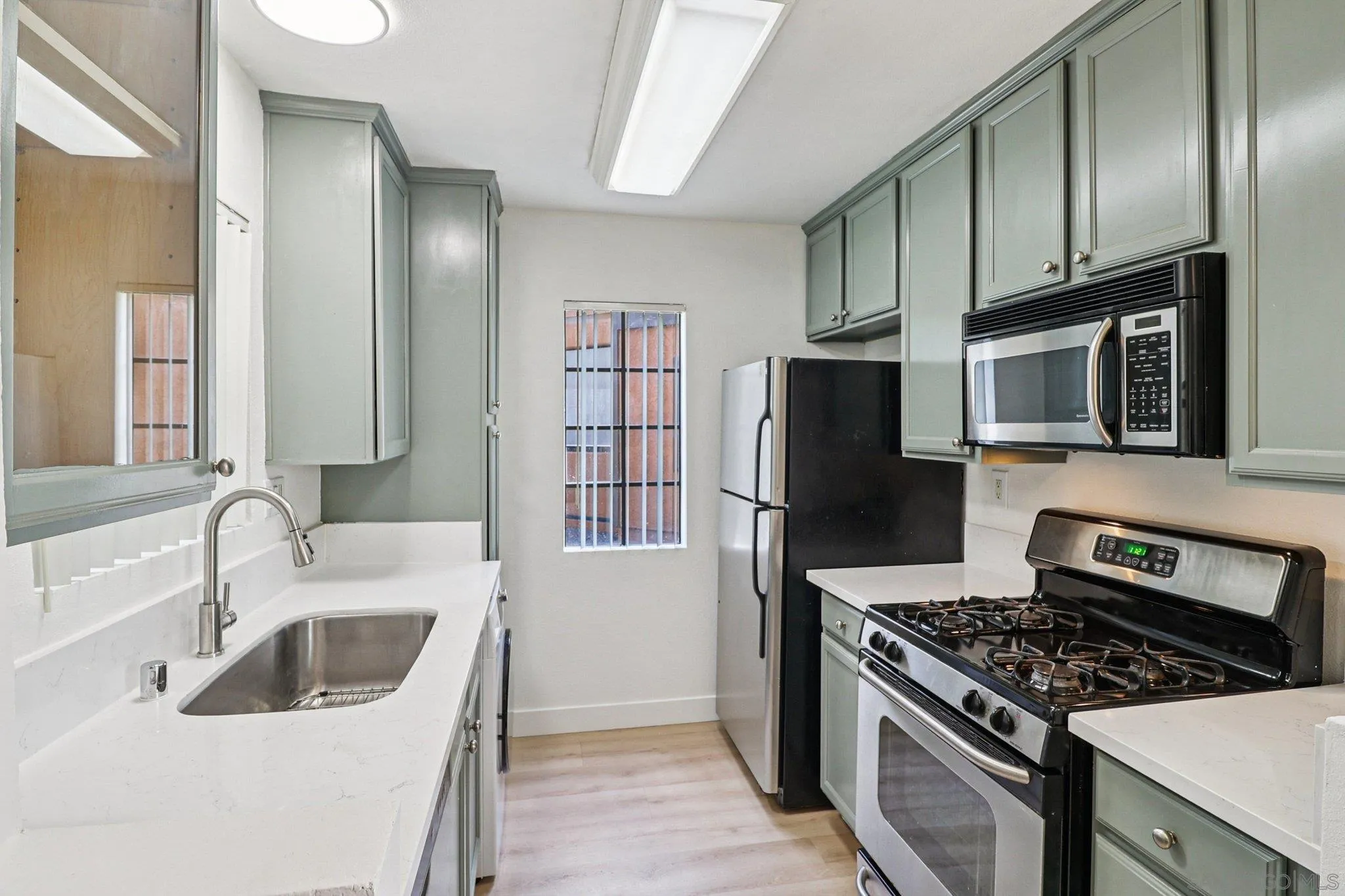 Photo #3: 260019912 Listing: Photo #3