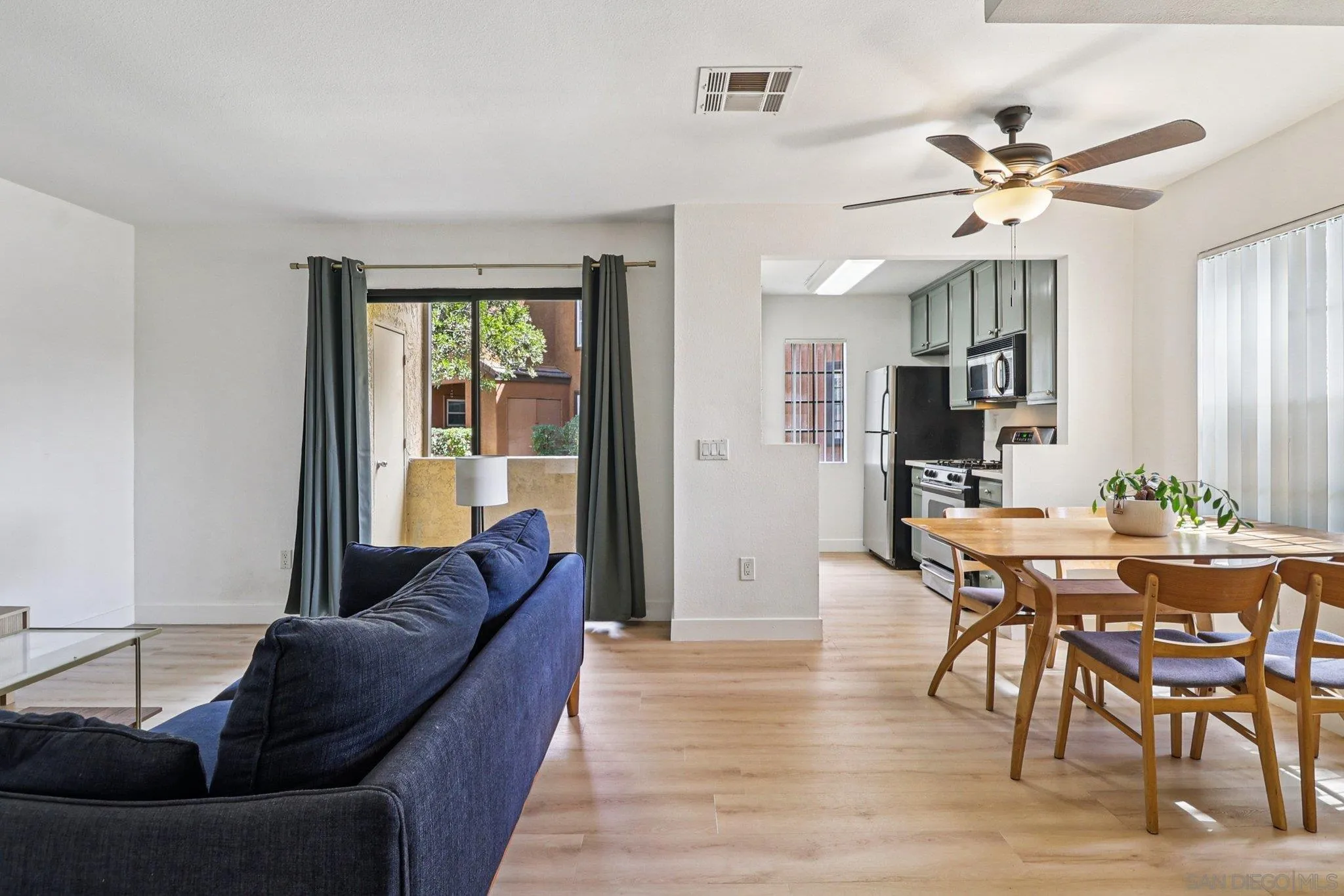 Photo #9: 260019912 Listing: Photo #9